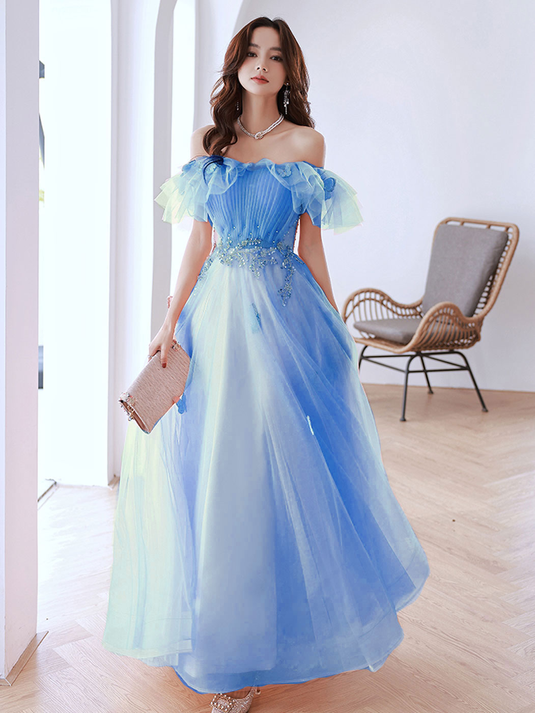 Elegant Pink Off-Shoulder Tulle Long Prom Dress for Women - Formal Evening Gown for Homecoming, Wedding, Quinceañera & Special Occasions