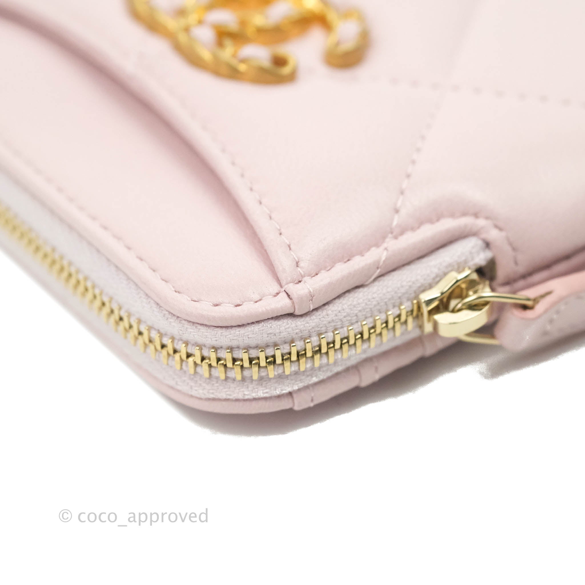 Chanel 19 Zip Card Holder in Light Pink Lambskin with Gold Hardware - Luxury Wallet for Women, Perfect for Everyday Use & Gift Giving