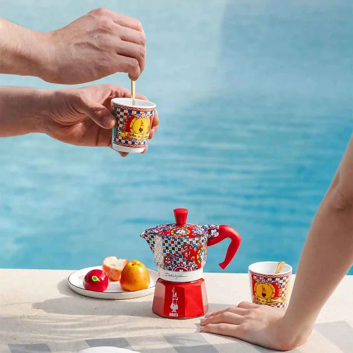 Bialetti Dolce&Gabbana Sicilian Cart Moka Express Stovetop Espresso Maker with Cups & Stirrer - Italian Coffee Gift Set for Home, Office & Travel