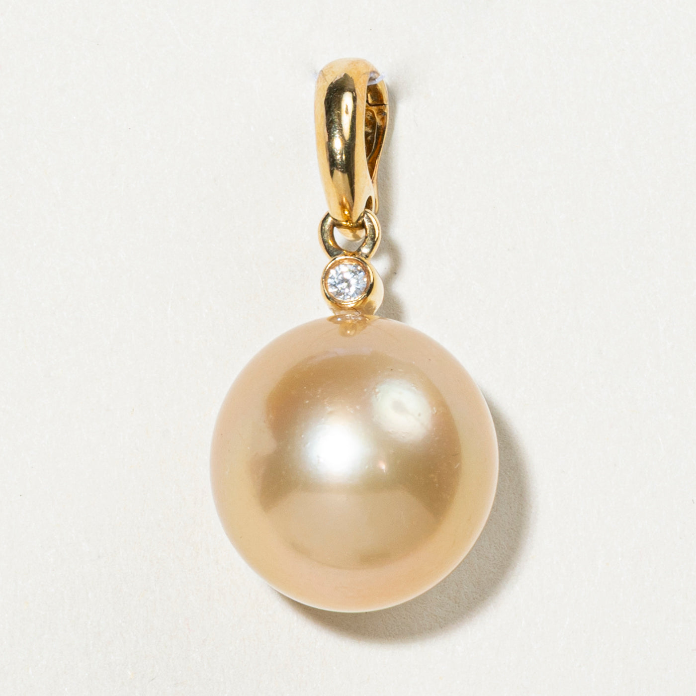 Luxury South Sea Pearl and Diamond Pendant Necklace - 13.5-14.00mm White Pearl with 0.03ct Diamond Accent | Elegant Jewelry Gift for Women, Perfect for Weddings, Anniversaries and Special Occasions