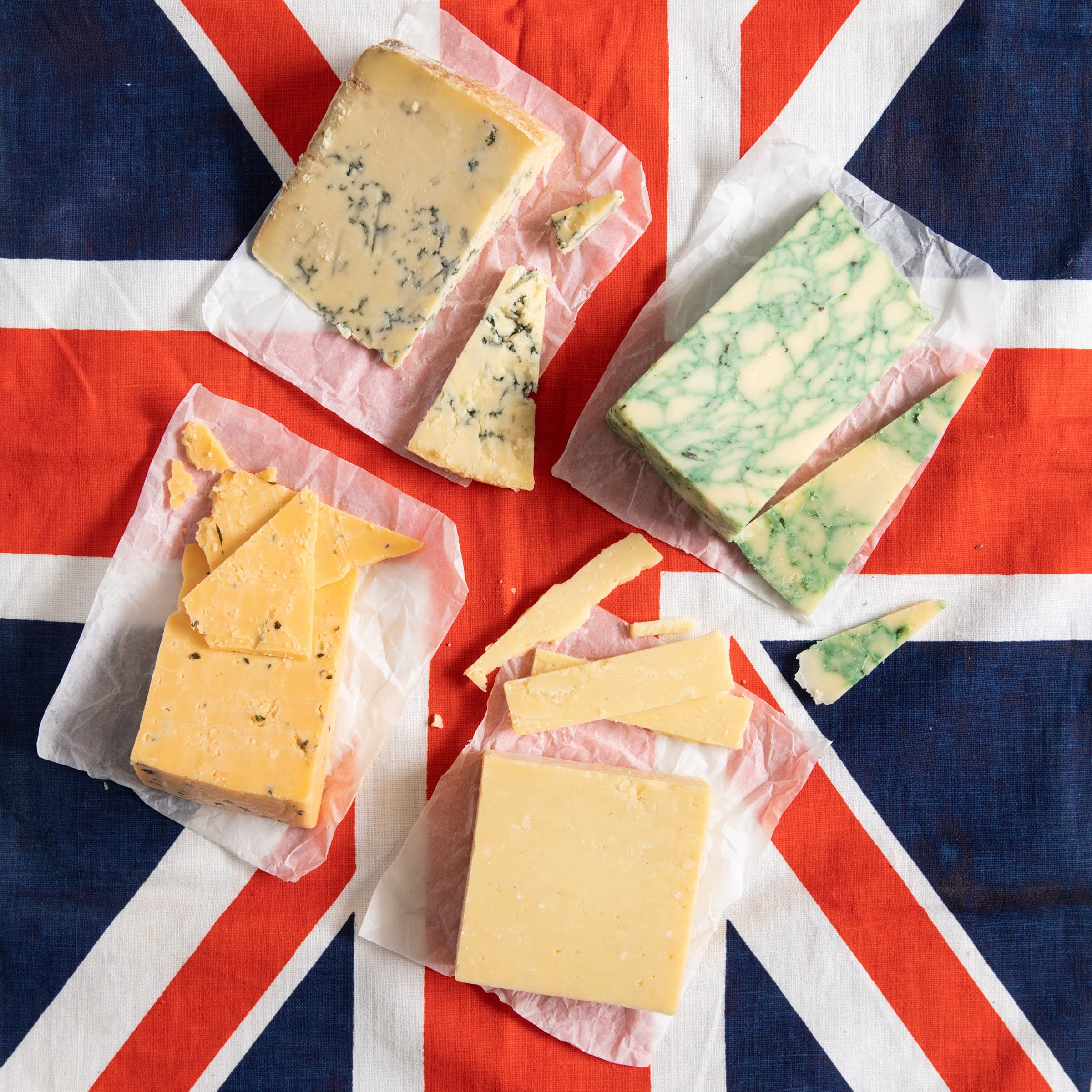 Premium British Cheese Gift Box - 4 Artisan English Cheeses: Aged Cheddar, Stilton Blue, Derby & Cotswold | Gourmet Cheese Platter for Wine Pairing, Charcuterie Boards & Holiday Gifting