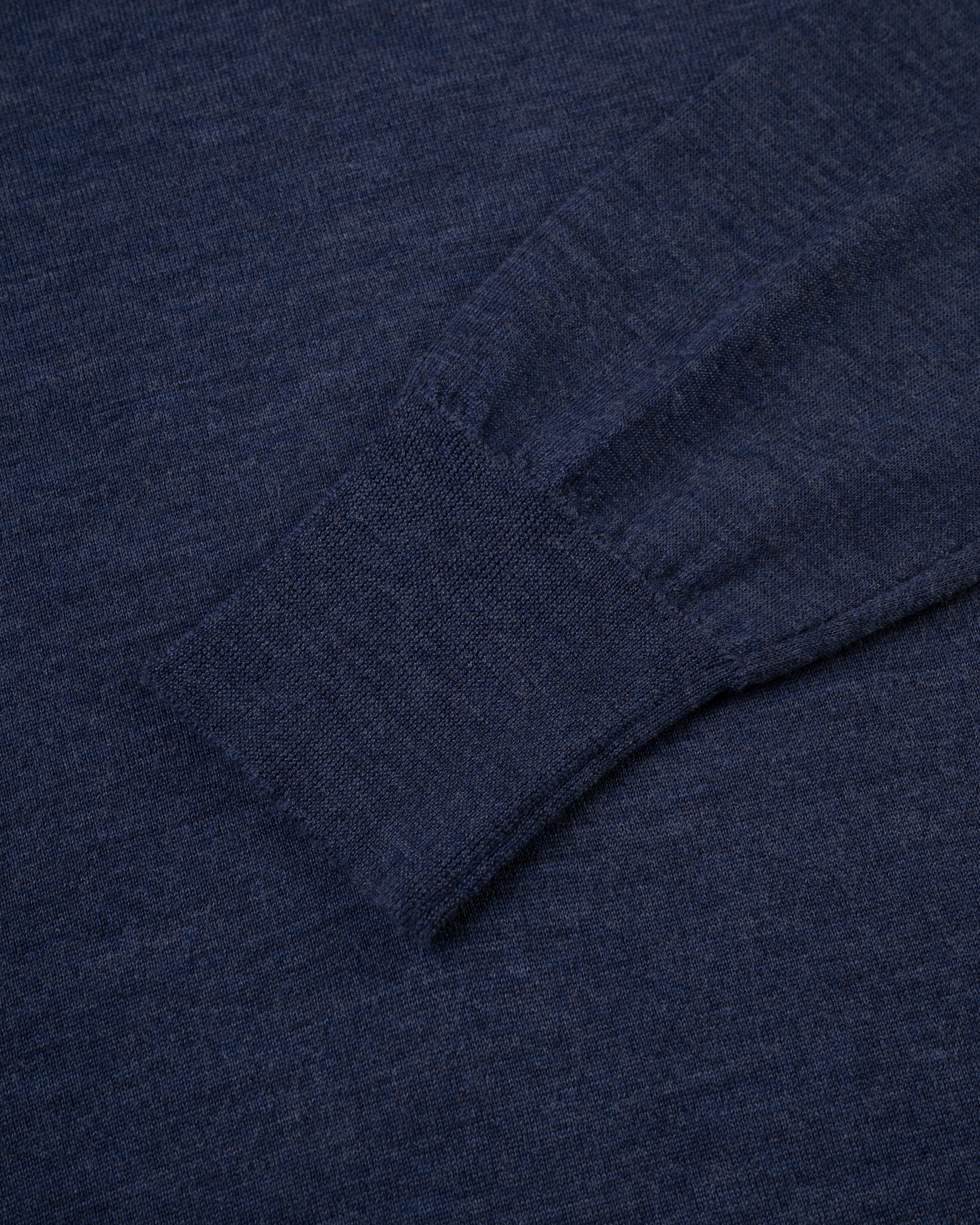Premium Superfine Merino Wool Sweater for Women & Men - Soft, Warm & Breathable - Perfect for Winter, Fall & Outdoor Activities