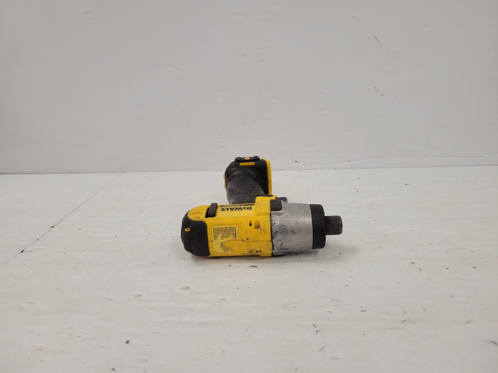 DEWALT DC1815 18V XRP Lithium-Ion Cordless Impact Driver - Powerful & Durable for Construction, Woodworking & DIY Projects
