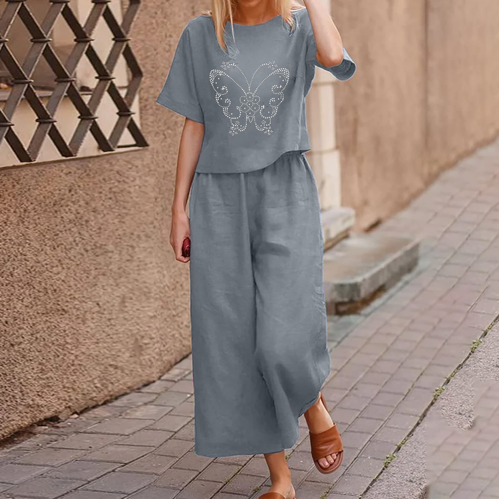 Women's 2-Piece Lounge Set - Soft Short Sleeve Shirt & Comfy Pants Pajama Outfit | Cozy Loungewear for Home, Sleep & Relaxation | Breathable Tracksuit for Yoga & Casual Wear