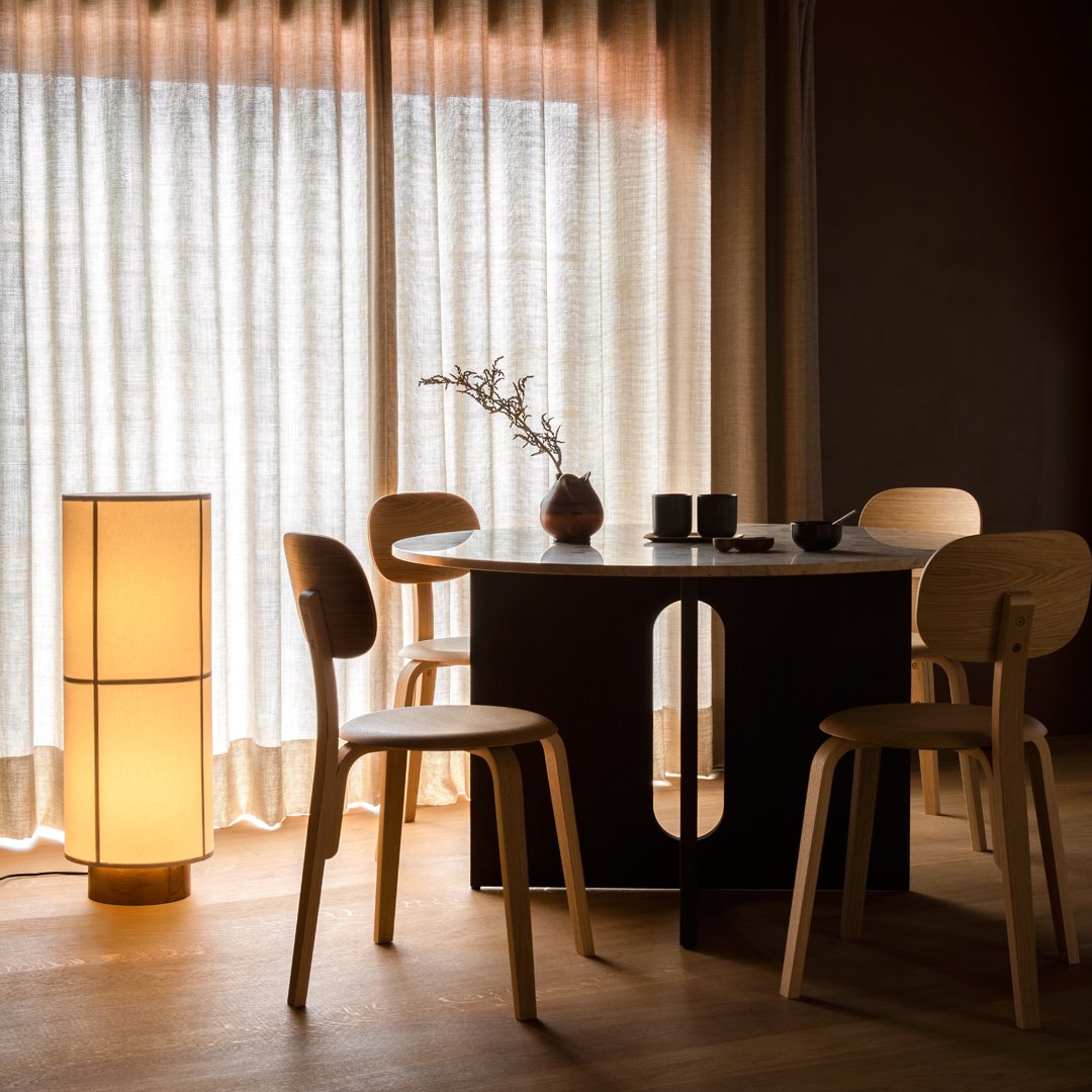 Modern Androgyne Dining Table - Stylish & Durable for Kitchen, Dining Room, or Small Space - Perfect for Family Meals & Entertaining Guests