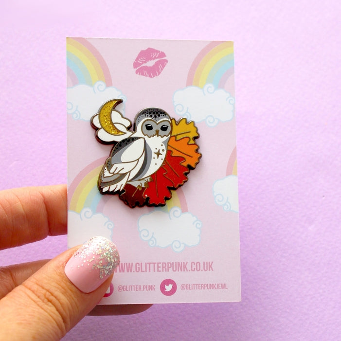 Autumn Owl Enamel Pin - Cute Fall Leaf Design Brooch for Jackets, Bags & Accessories | Seasonal Autumn Collection