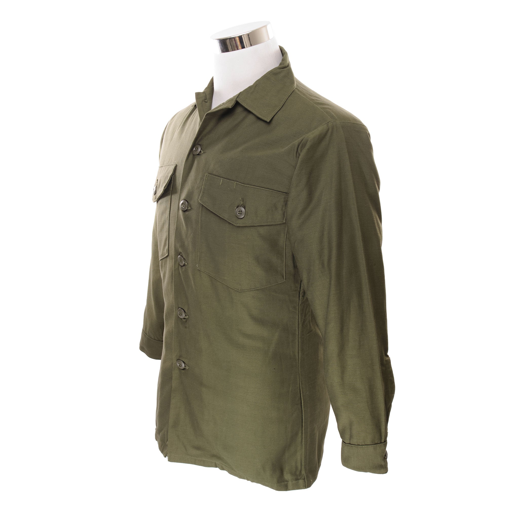 Vintage US Army Sateen Utility Shirt P64 Vietnam War Era 1971 - Size 15.5 x 31 - New Old Stock (NOS) - Military Collectible & Vintage Workwear for Reenactments, Outdoor Adventures & Retro Fashion