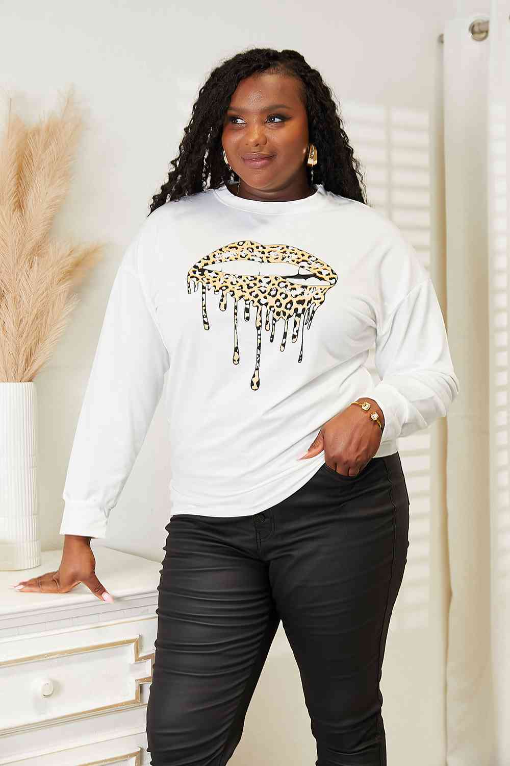 Leopard Print Oversized Drop Shoulder Round Neck Sweatshirt for Women - Cozy Casual Pullover for Fall, Winter & Layering