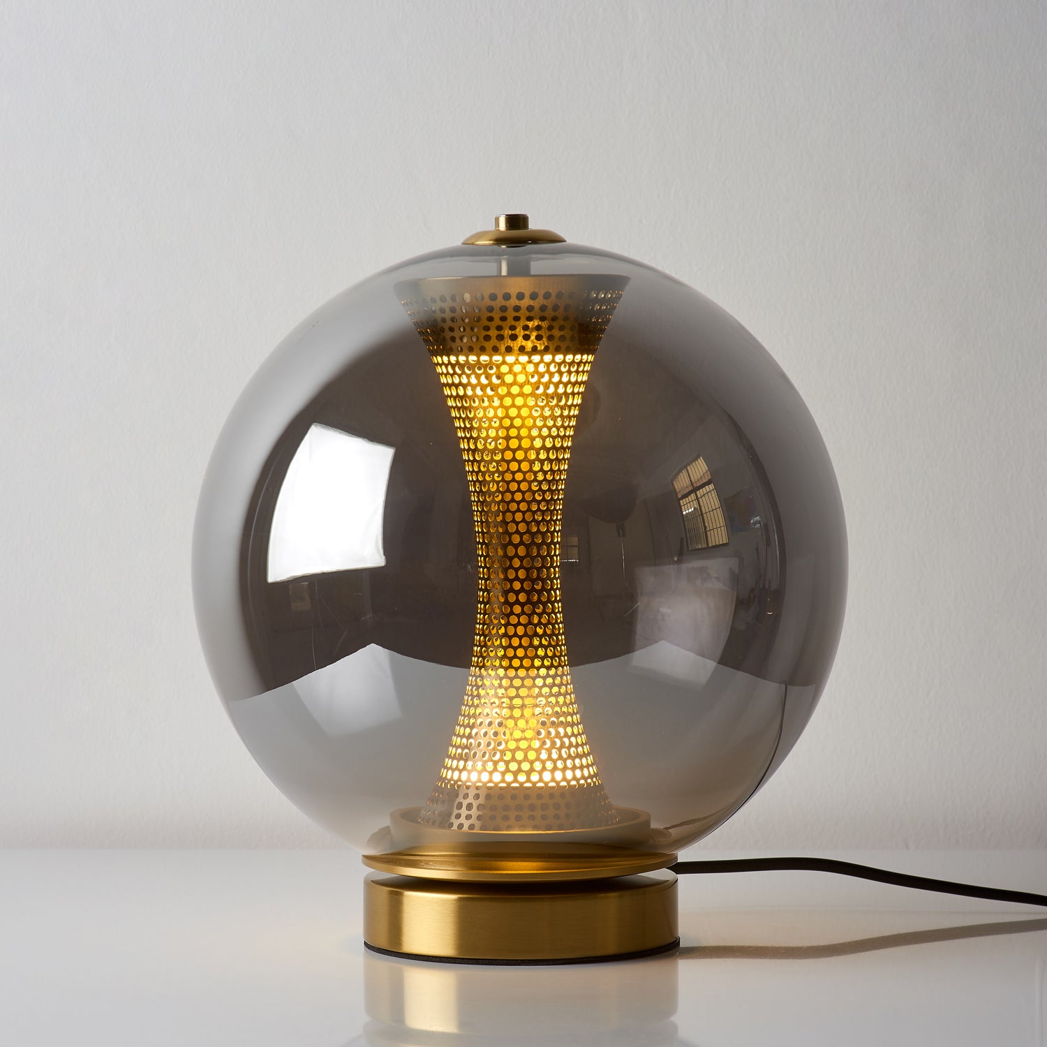 Apedo Modern LED Table Lamp - Adjustable Brightness & Color Temperature for Bedroom, Living Room & Office - Energy Efficient Night Light for Reading & Relaxation