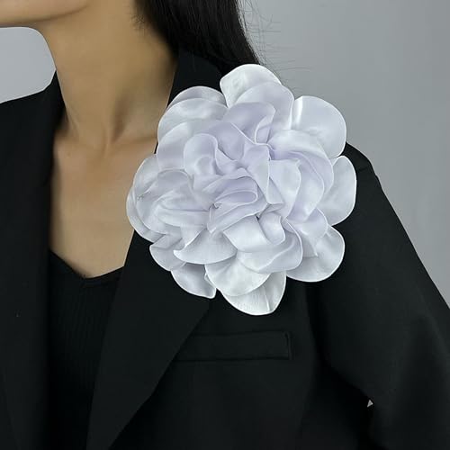 B3:flower pins-WHITE