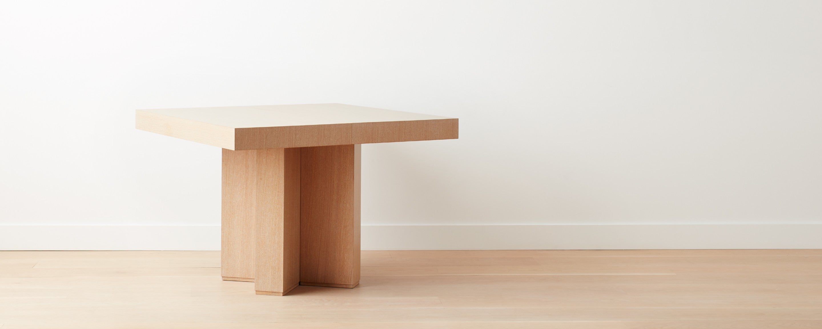 Homenature Union Square Dining Table - Modern Wooden Kitchen Table for 6 - Perfect for Family Dinners & Entertaining Guests
