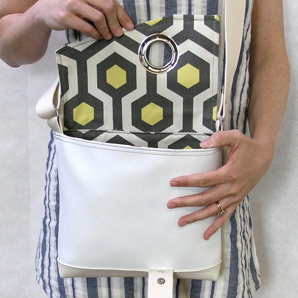 Stella Crossbody Messenger Bag for Women - Snow White Faux Leather Shoulder Bag - Perfect for Work, Travel & Everyday Use