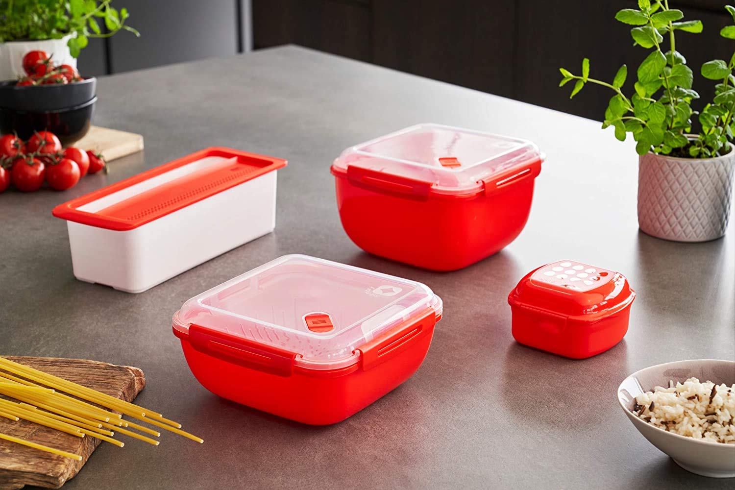 BPA-Free Rotho Memory Microwave Steamer with Filter Insert – 1.7L Red/Transparent PP Plastic Container (19.5x19.5x9.1cm) – Perfect for Healthy Vegetable Cooking & Meal Prep