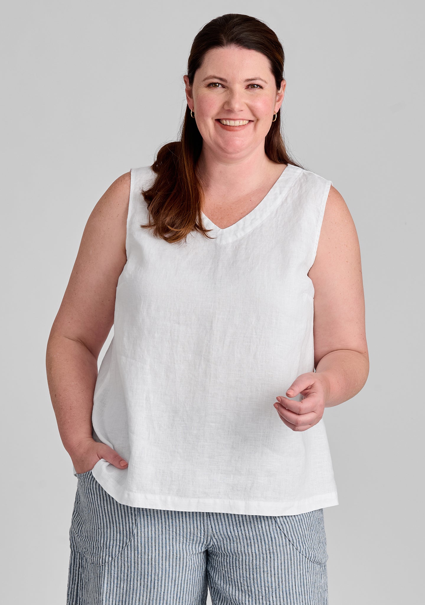 Gem Tank Linen Tank Top for Women - Breathable Summer Casual Wear, Perfect for Beach, Yoga & Everyday Outfits