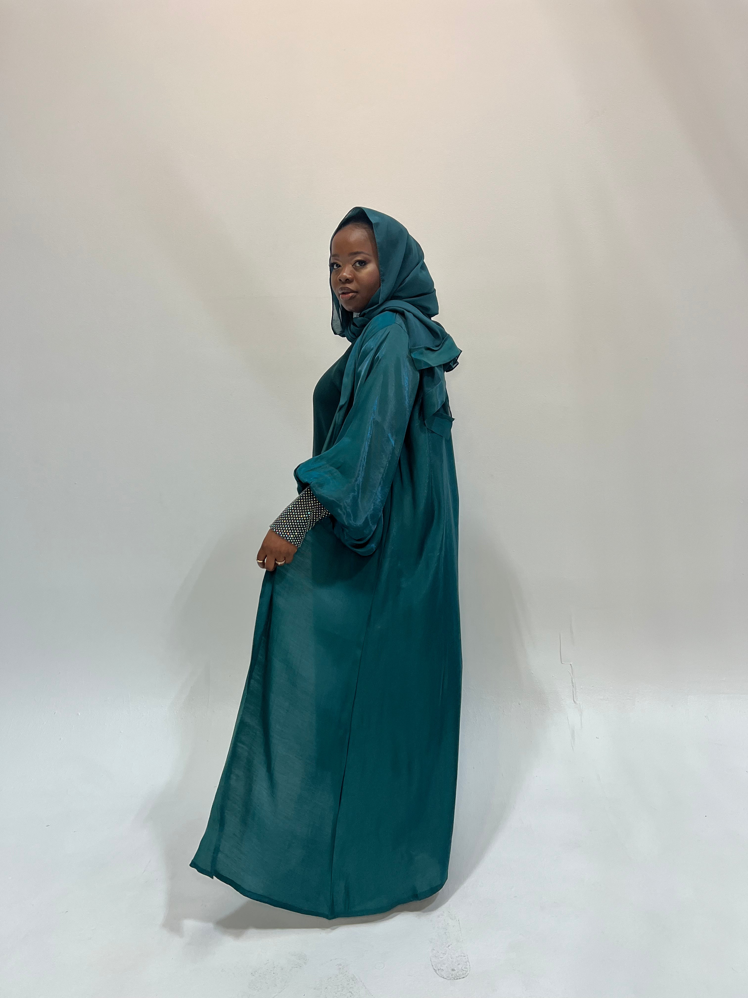 Naomi 3-Piece Abaya Set in Green - Modest Islamic Prayer Dress for Women - Perfect for Prayer, Mosque, and Special Occasions