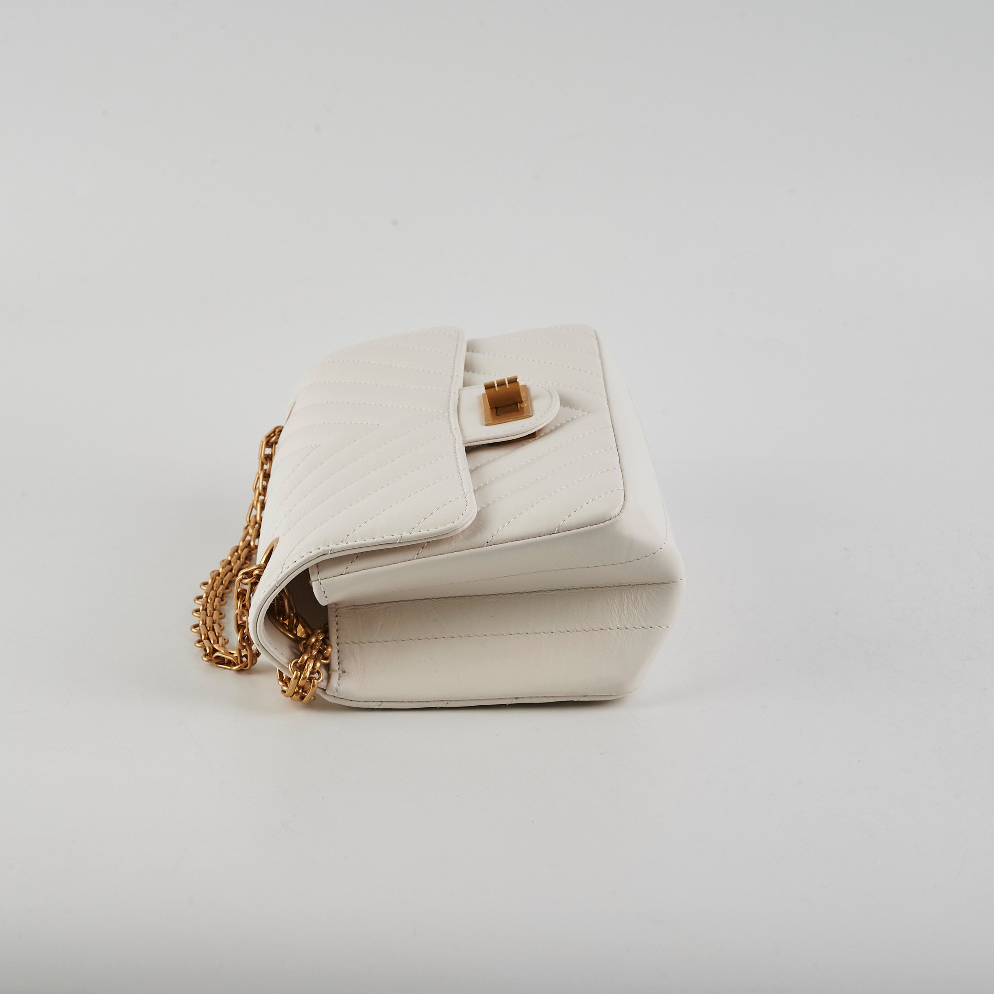 Chanel Mini 2.55 Chevron White Leather Crossbody Bag with Microchip - Luxury Designer Handbag for Women, Perfect for Date Night & Special Occasions