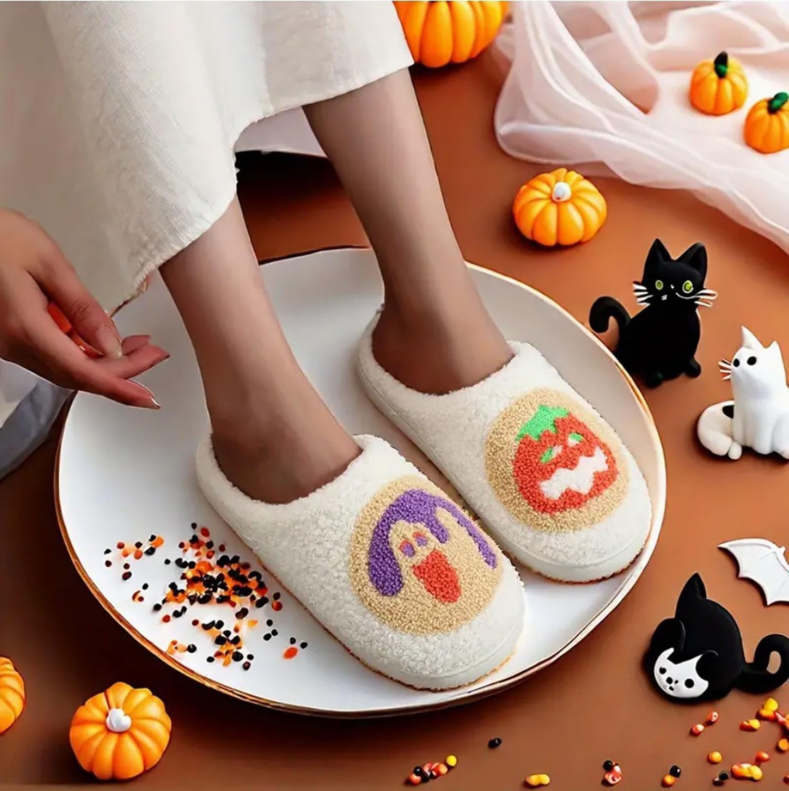 **Unisex Halloween Pumpkin Ghost Memory Foam Slippers - Plush Non-Slip Indoor House Shoes for Men & Women - Cozy Warm Footwear for Fall, Winter & Holiday Season**    *(Perfect for Halloween parties, cozy nights at home, or as a festive holiday gift!)*