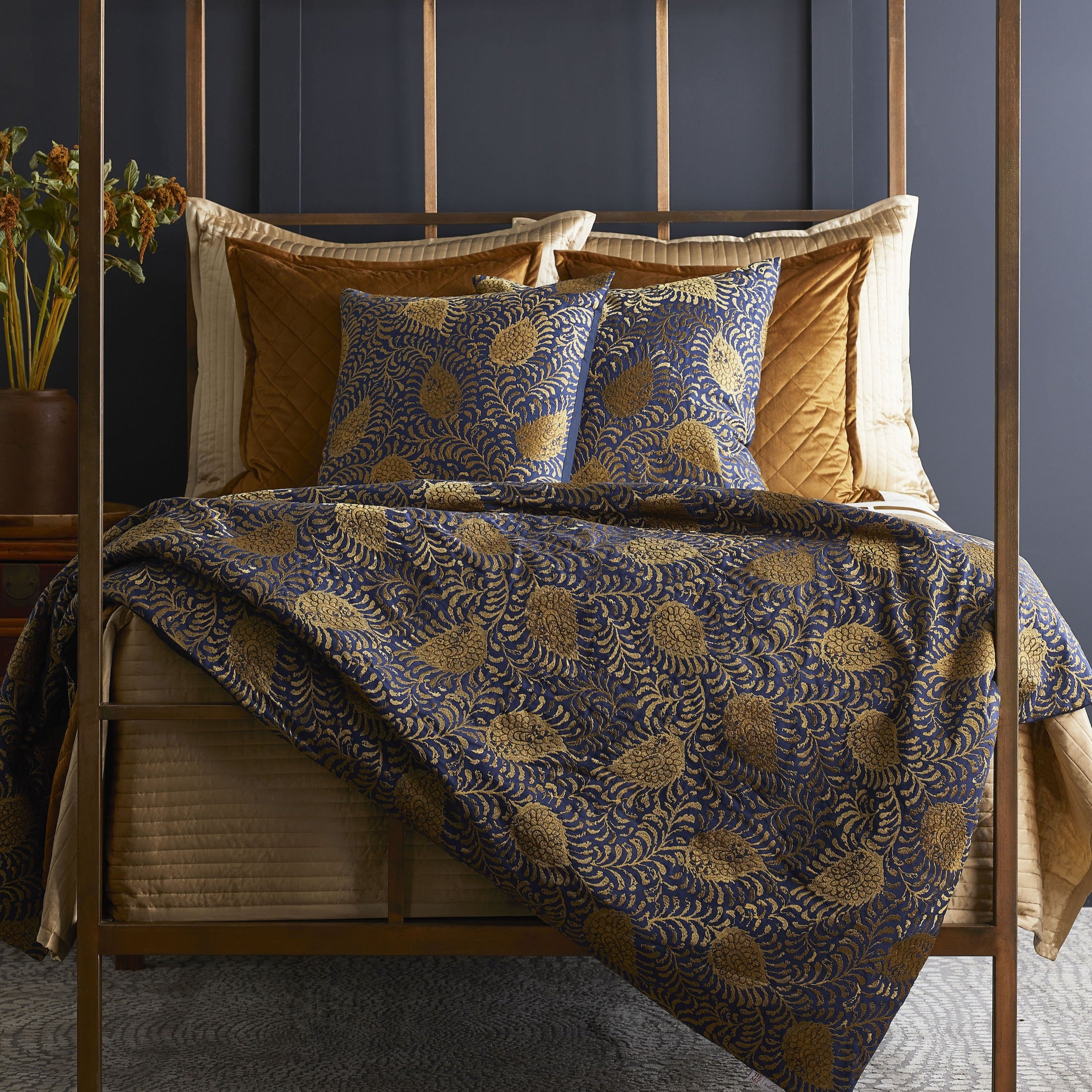 Kinrande Euro Sham Pillow Cover - Luxury Jacquard Decorative Pillowcase for Sofa, Bed, Couch - Perfect for Home Decor, Living Room & Bedroom