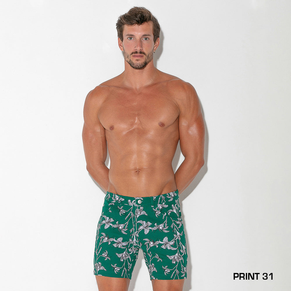 Code 22 Slim Fit 5-Pocket Stretch Shorts 9712 Floral Green - Comfortable Casual Wear for Men's Summer Outfits & Outdoor Activities