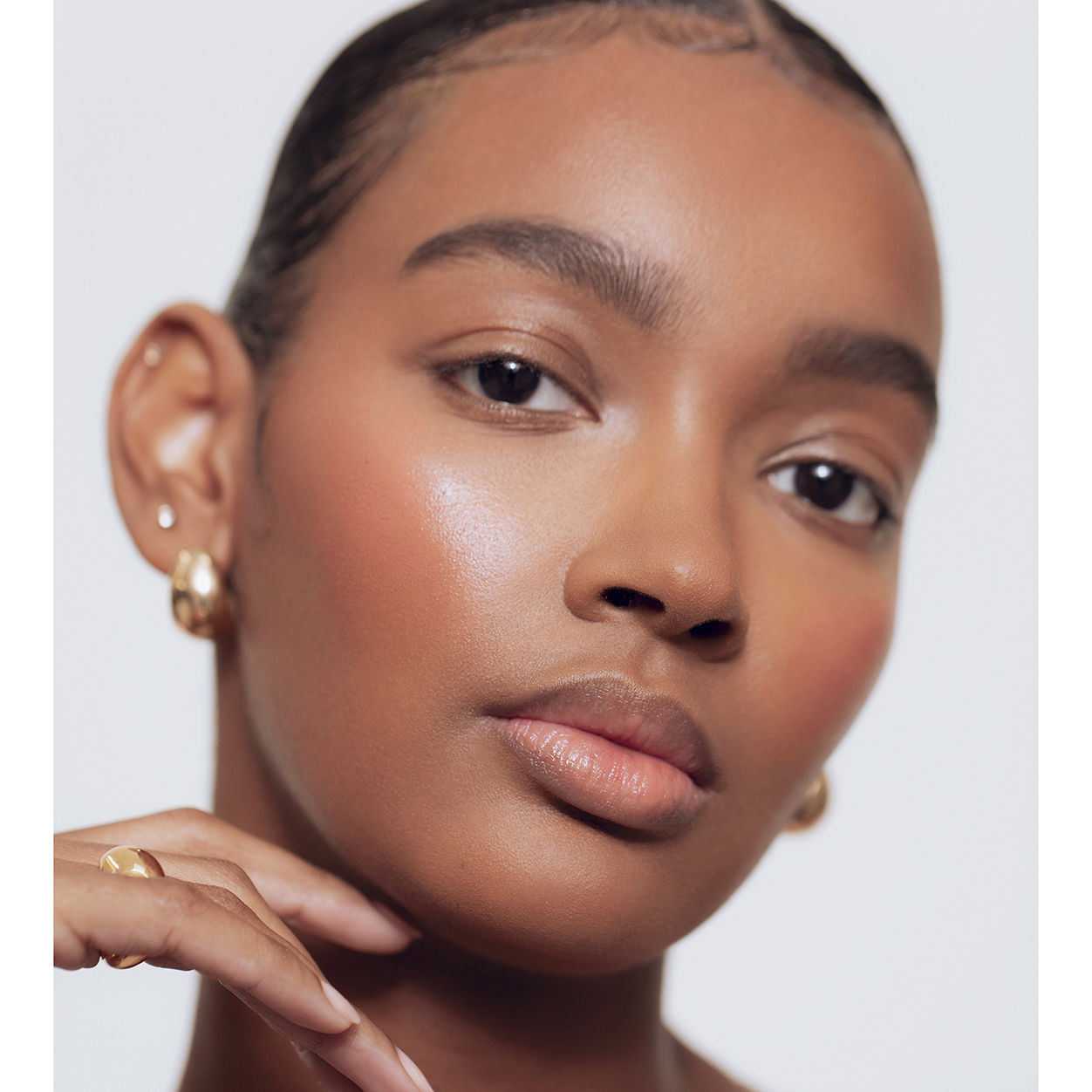 Roen Beauty Cheeky Blush - Creamy Long-Lasting Blush for Natural Flush | Perfect for Everyday Makeup & Special Occasions