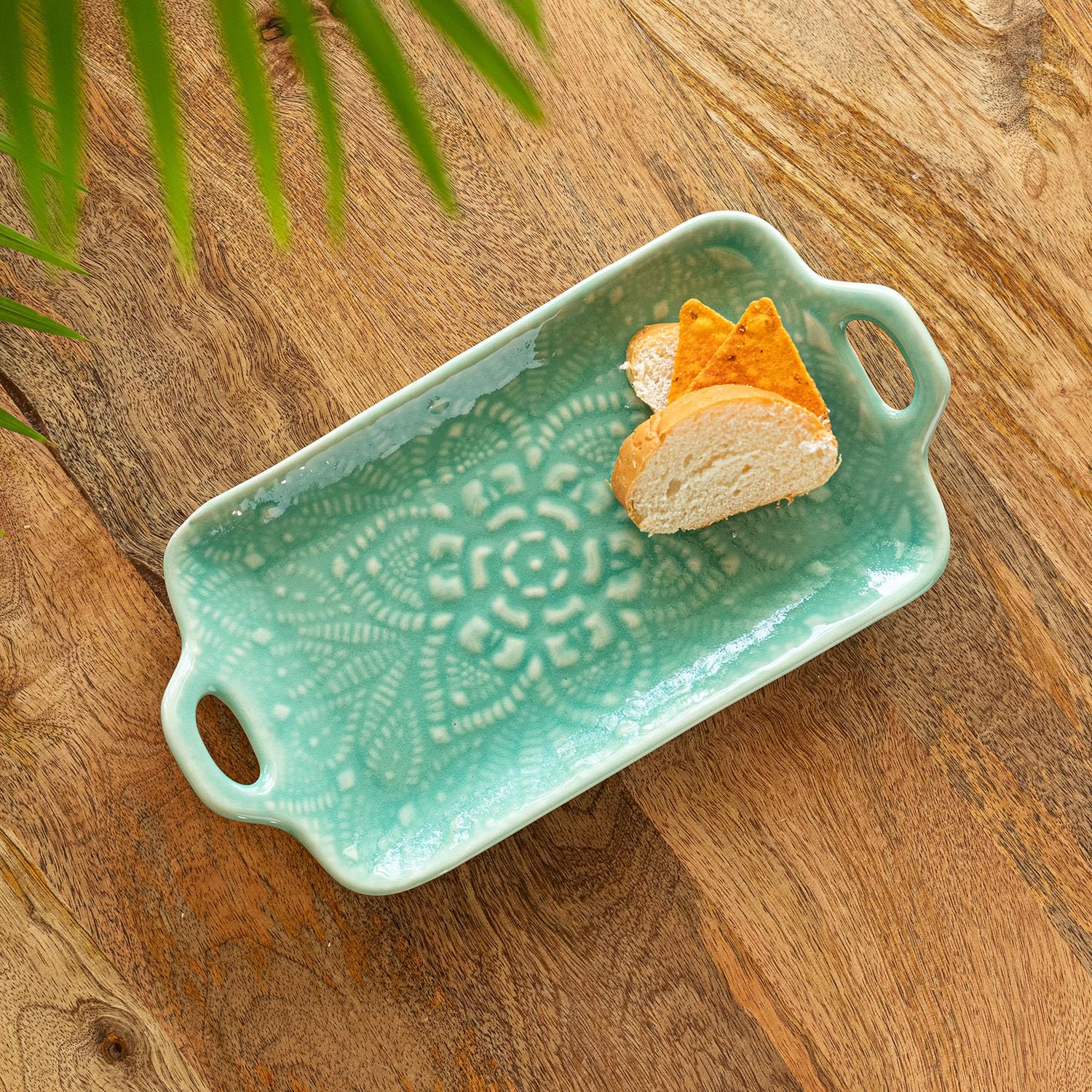 Caribbean Green Ceramic Serving Platter - Hand Glazed, Microwave & Dishwasher Safe - Elegant Dining Table Appetizer Plate for Snacks, Cheese & Hors d'Oeuvres | Perfect for Dinner Parties, Entertaining & Holiday Gatherings