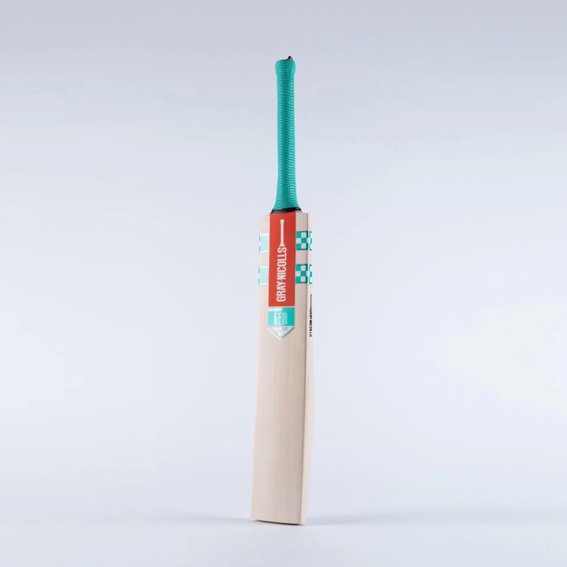Gray Nicolls GEM 1.1 5 Star Lite Cricket Bat - Premium Lightweight English Willow Bat for Professional & Club Players - Perfect for Matches, Training & Backyard Cricket Practice