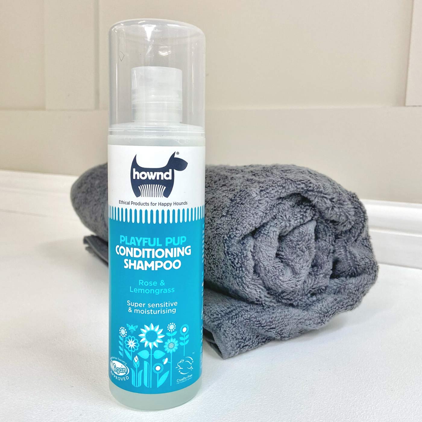 Hownd Puppy Conditioning Shampoo for Dogs - Gentle Puppy Shampoo with Natural Ingredients for Soft Fur & Healthy Skin - Perfect for Bath Time & Grooming at Home