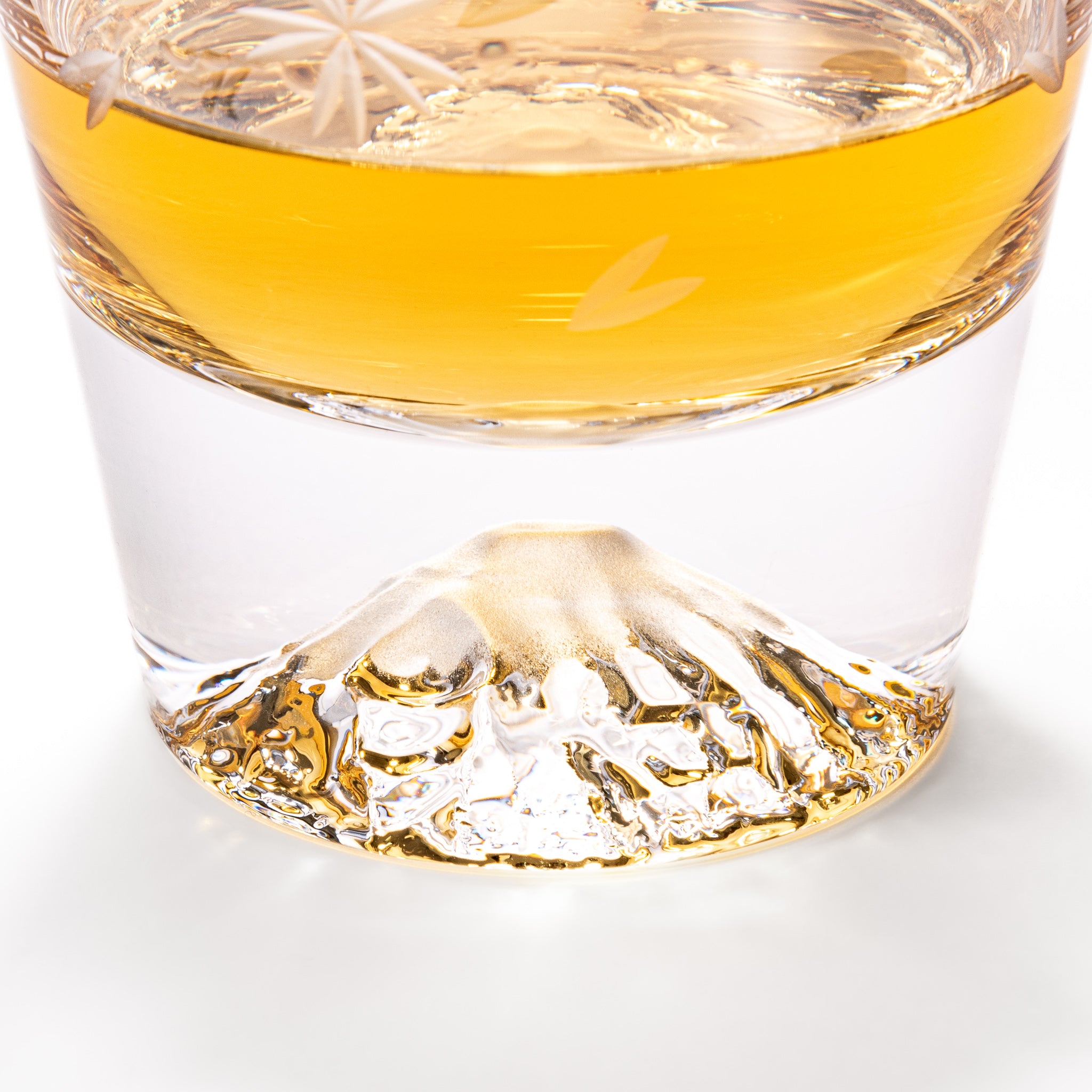 Tajima Mount Fuji Whiskey Glass Set - Japanese Cherry Blossom Design Rocks Glasses for Bourbon, Scotch & Cocktails - Perfect for Home Bar, Gifts & Japanese Culture Enthusiasts