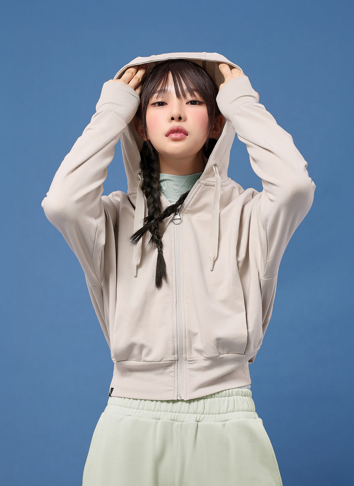 Air Mild Hooded Zip Up Jacket - Lightweight & Stylish for Outdoor Activities & Casual Wear