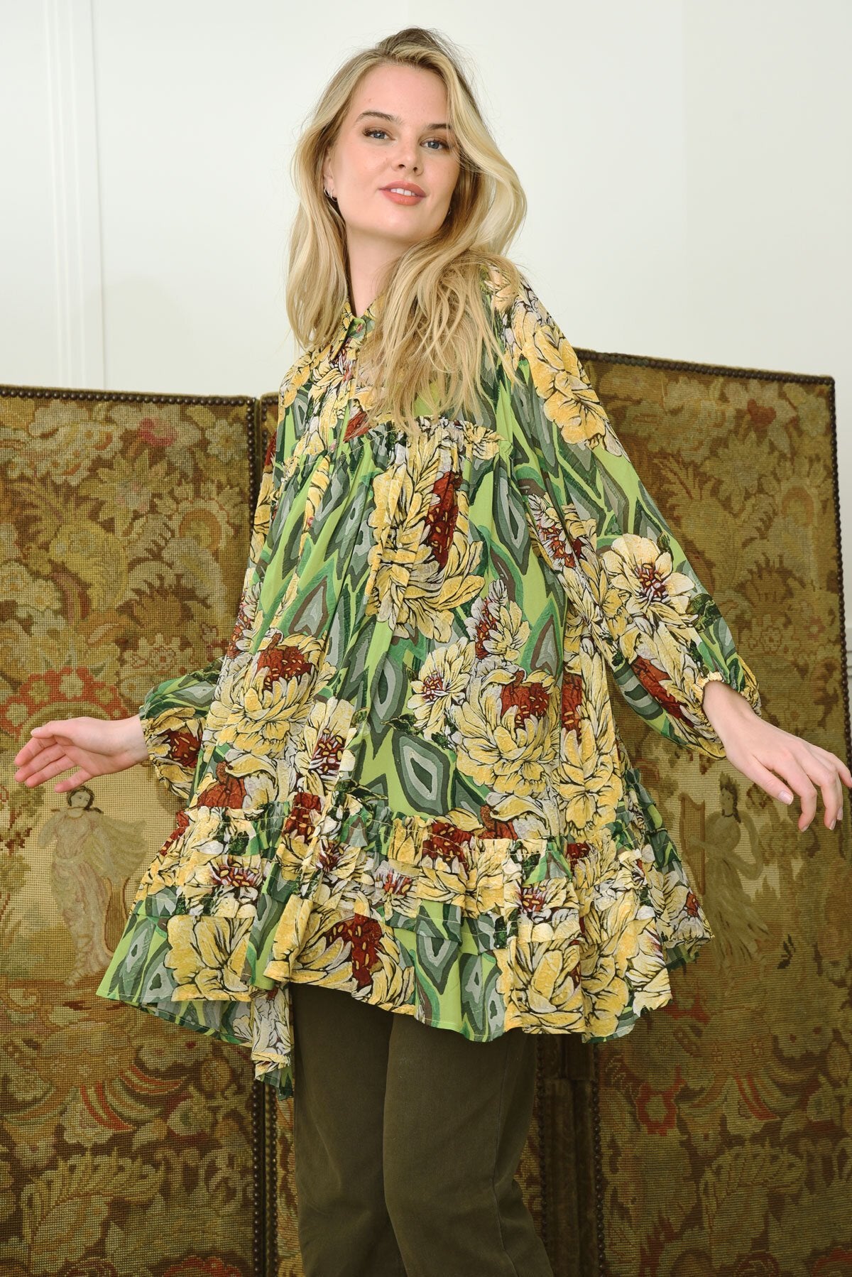 Curate by Trelise Cooper The Big Short Blouse - Women's Fashionable Oversized Shirt for Casual & Office Wear