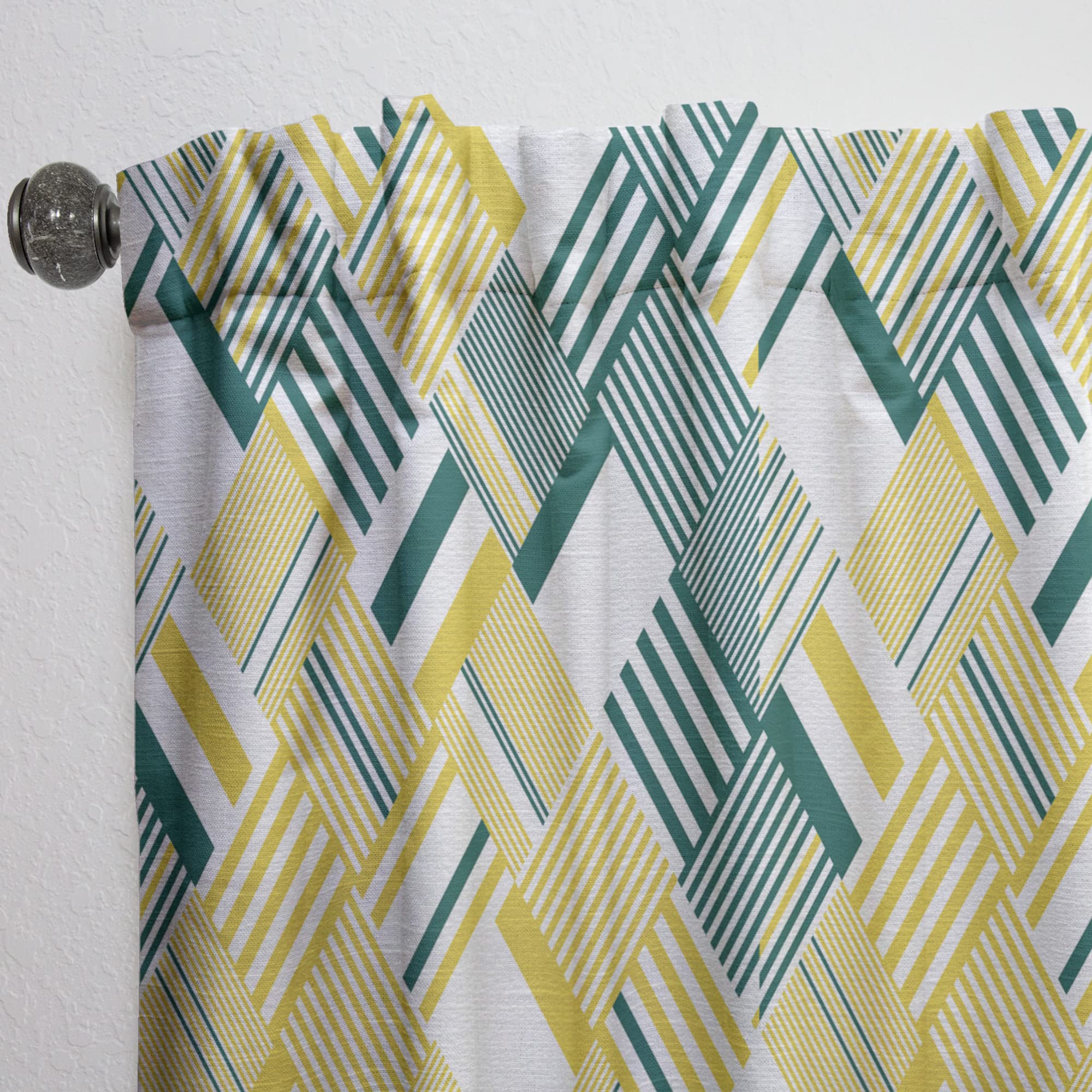DesignQ Abstract Diagonal Stripe Pattern Thermal Insulated Curtains - Single Panel 52x95 Inches - Blackout Drapes for Bedroom & Living Room - Perfect for Home Decor, Privacy & Temperature Control