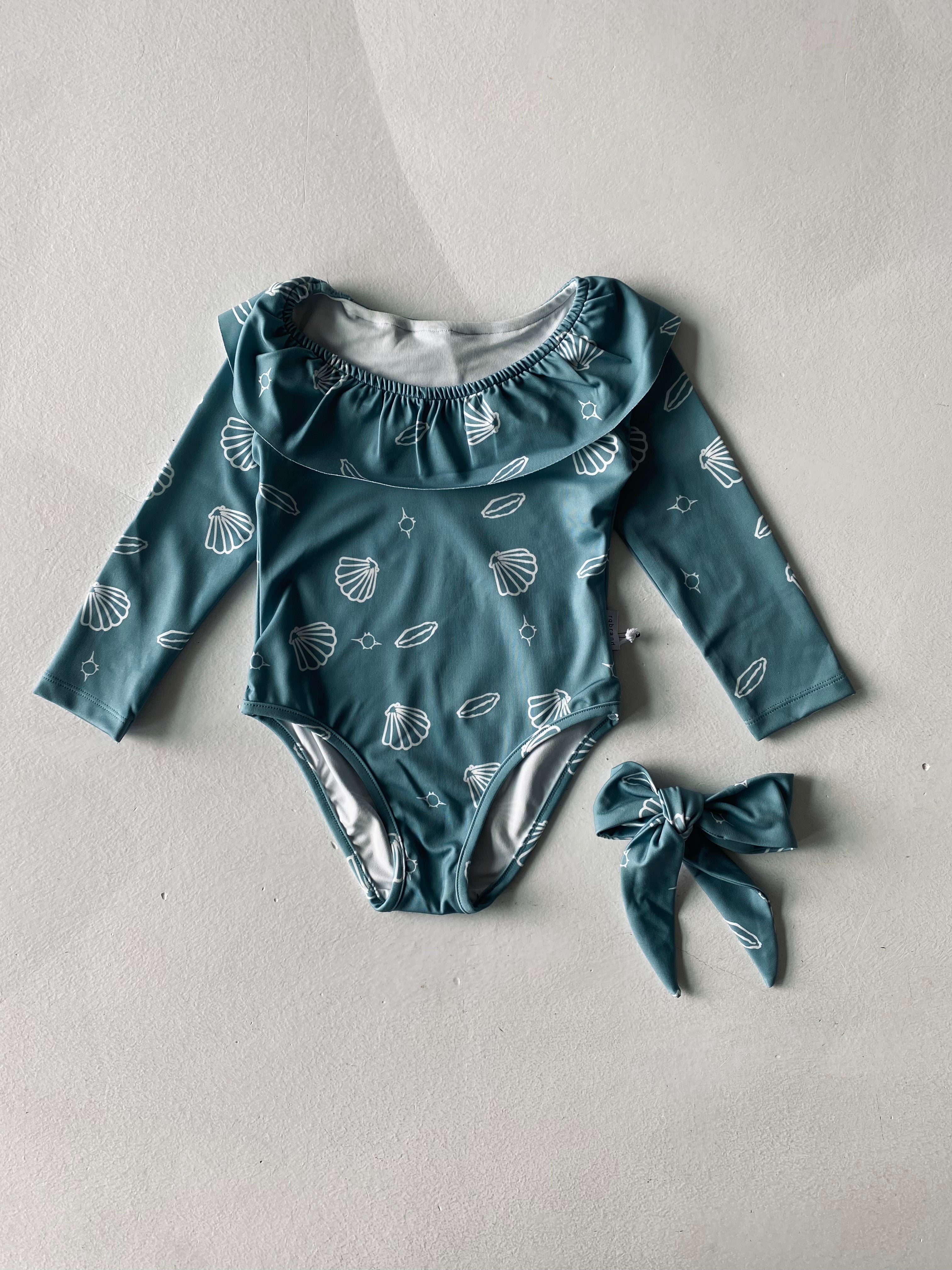 Girls' Ruffled Long Sleeve Swimwear with Hair Clip - Perfect for Beach, Pool & Summer Water Activities