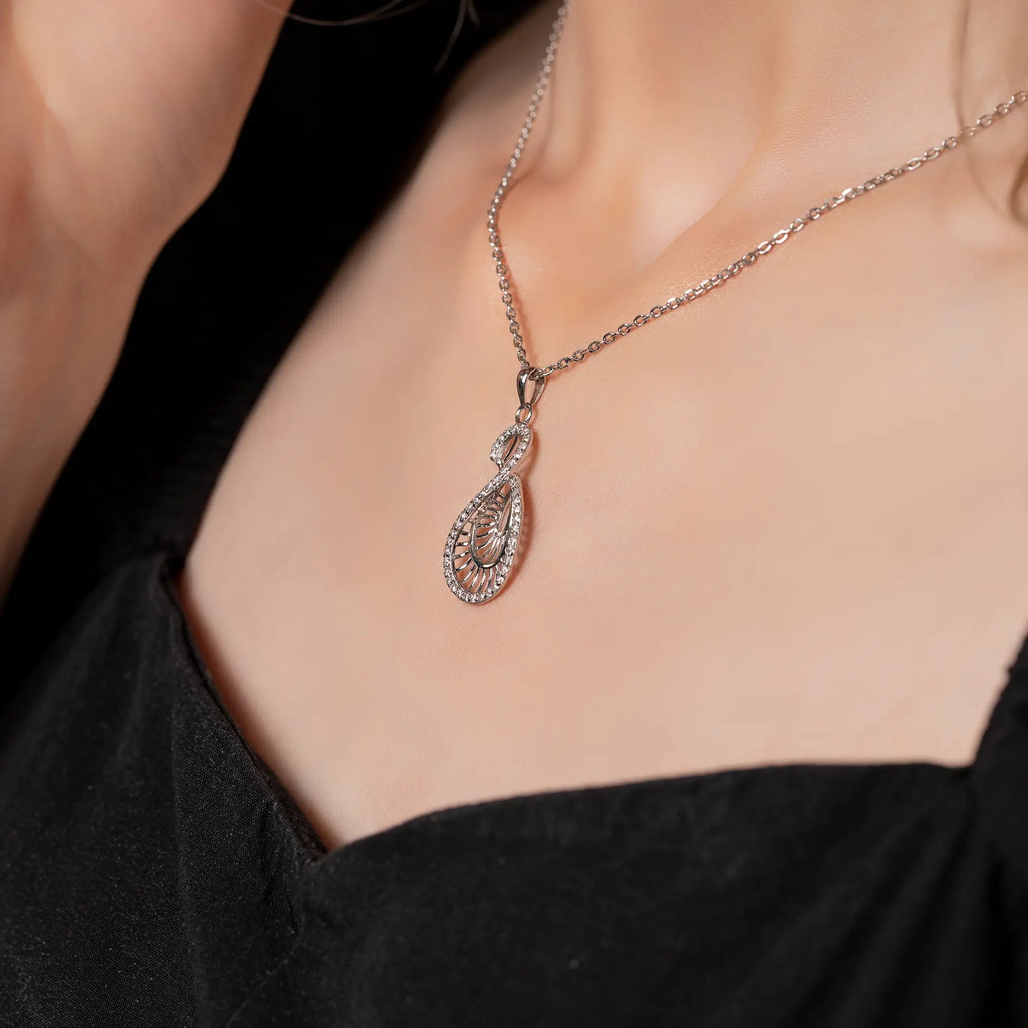 Infinity Ladder Necklace for Women - Elegant 925 Sterling Silver Layered Chain Necklace - Perfect for Everyday Wear, Gift Giving & Special Occasions