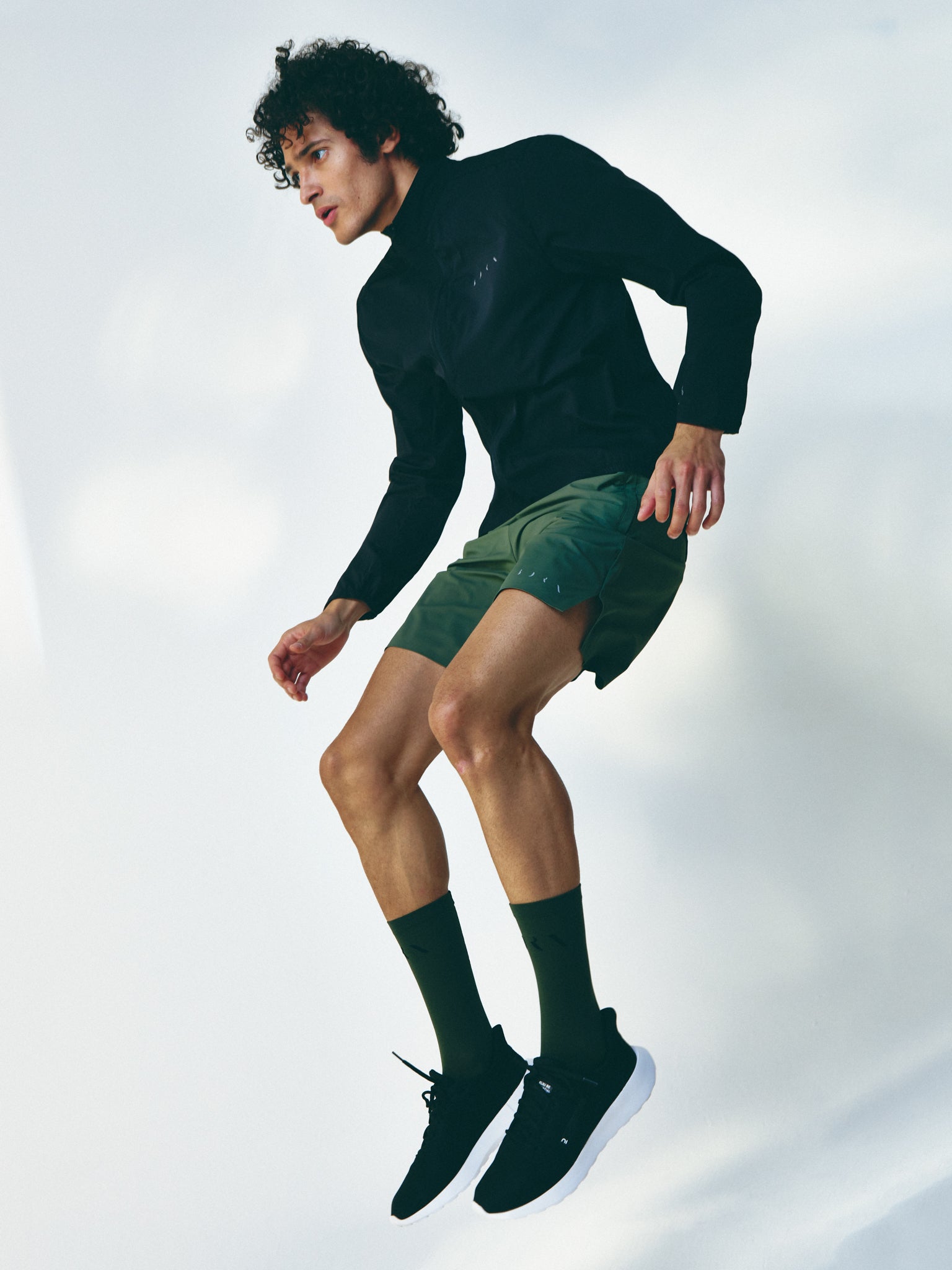 Born Orinoco Short Swamp Green - Stylish and Comfortable Men's Shorts for Outdoor Adventures, Hiking, and Casual Wear
