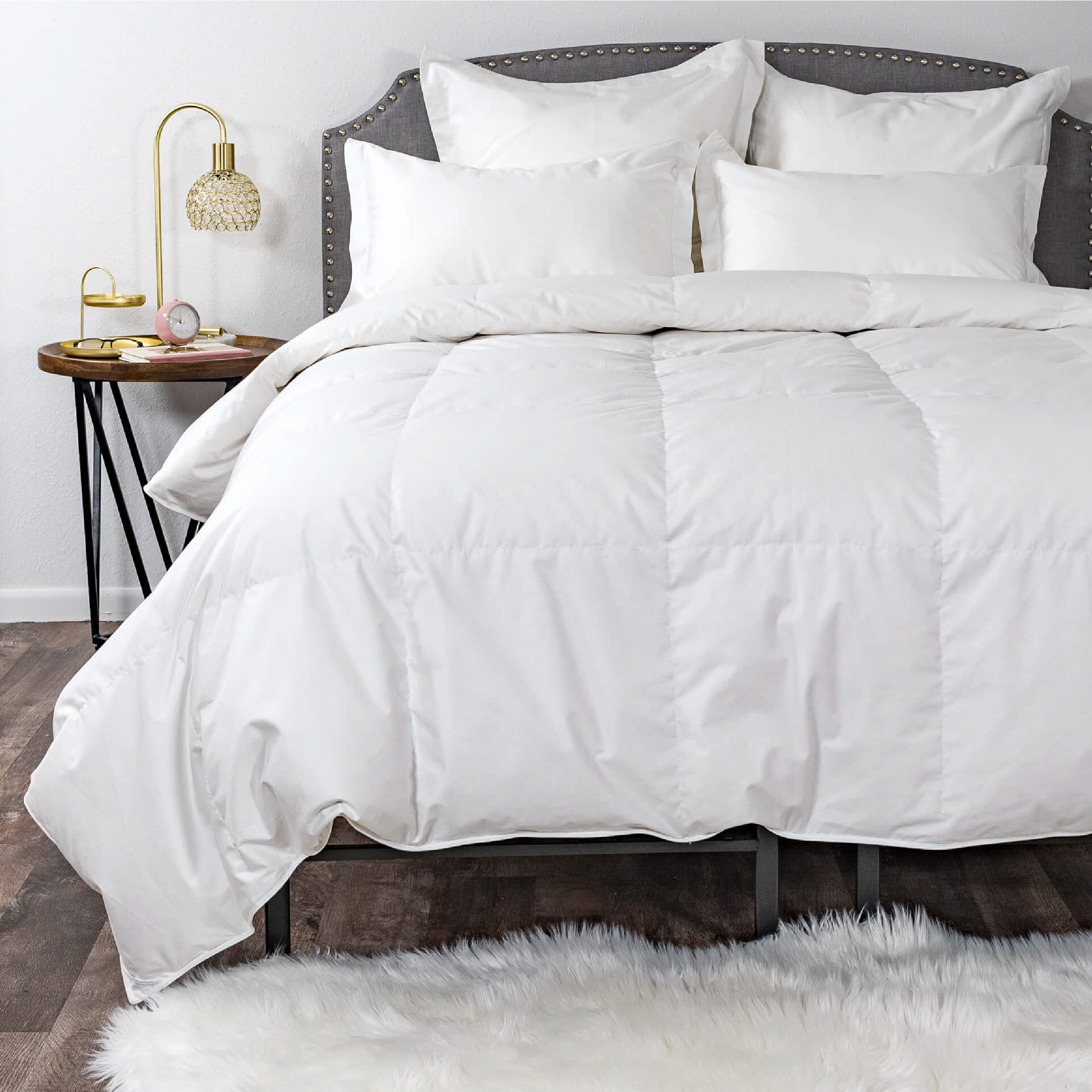 Premium 600 Fill Power Down Comforter - Medium Warmth Baffle Box Design with Duvet Corner Loops | Twin/Long Twin Size | Hypoallergenic White Down Alternative | Perfect for Winter Bedding & Guest Room Comfort
