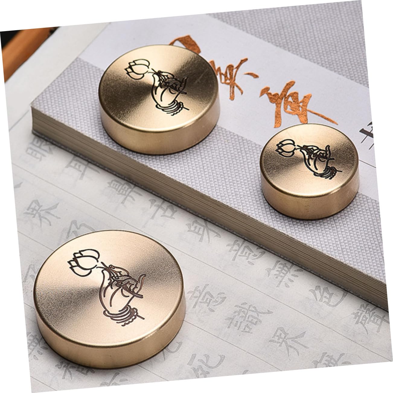 Personalized Copper Round Paperweight - Handcrafted Home Office Desk Decor for Calligraphy, Painting & Stationery | Japanese-Inspired Aesthetic Gift for Writers & Artists