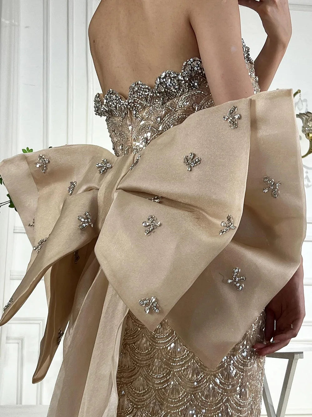 Luxury Dubai Nude Saudi Arabic Evening Gown with Beaded Tassel Dress for Formal Occasions - Elegant Party Wear for Weddings, Galas & Special Events LA72730