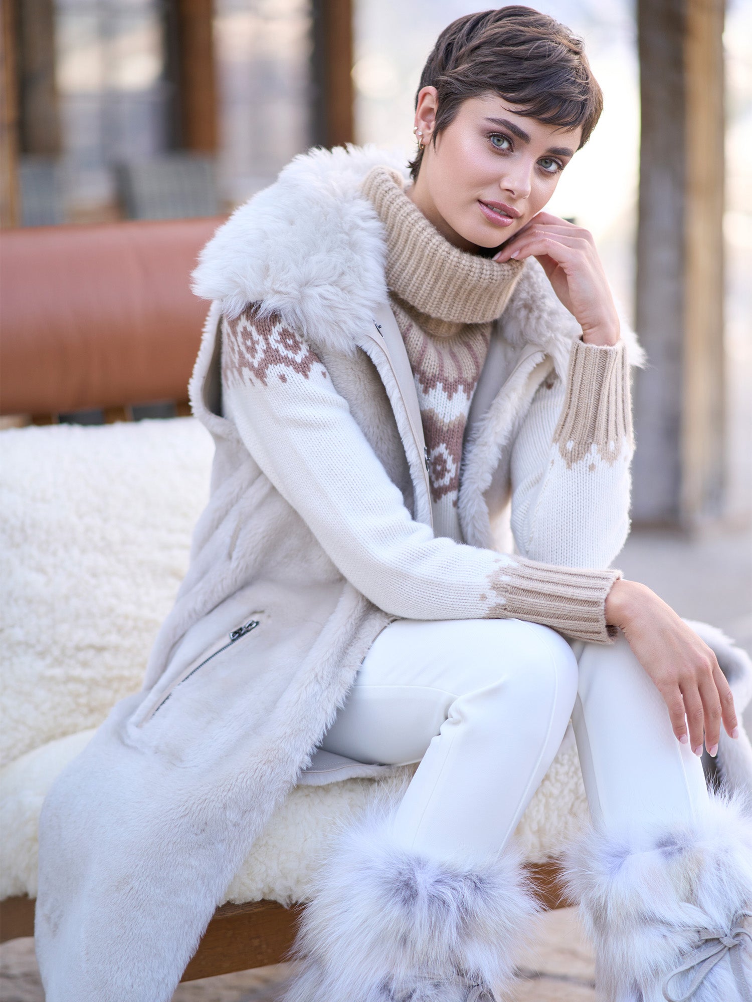 Reversible Shearling Vest for Women - Cozy Winter Fashion Outerwear - Perfect for Casual Outings, Travel & Outdoor Activities