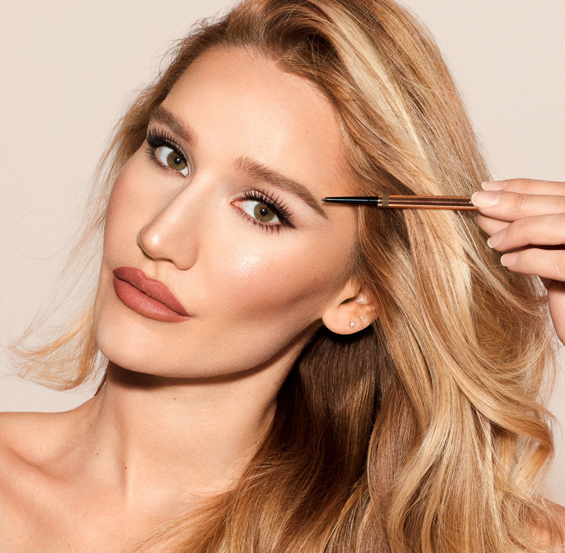 Charlotte Tilbury Brow Cheat Eyebrow Pencil - Waterproof, Long-Lasting, Natural Look for Perfectly Shaped Brows | Ideal for Everyday Makeup & Professional Use