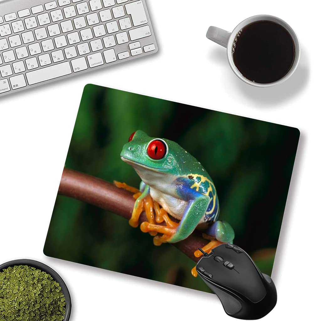 Custom Rectangular Gaming Mouse Pad with Oil Painting Frog Design - Non-Slip Natural Rubber Base for PC & Laptop - Perfect for Gamers, Office & Home Workspaces