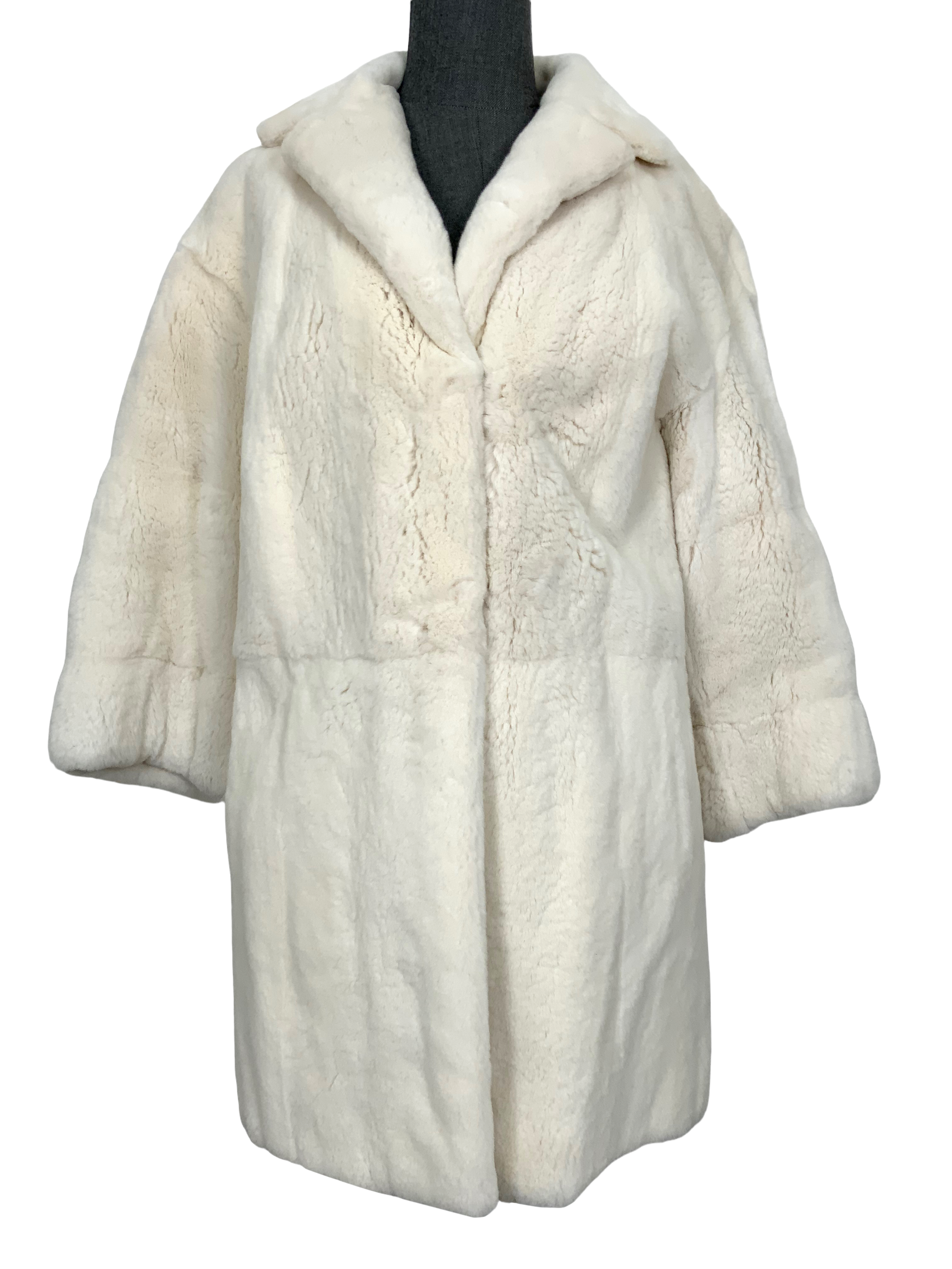 Loro Piana Women's Mink Fur Short Car Coat - Size S | Luxurious Winter Outerwear for Casual & Formal Occasions
