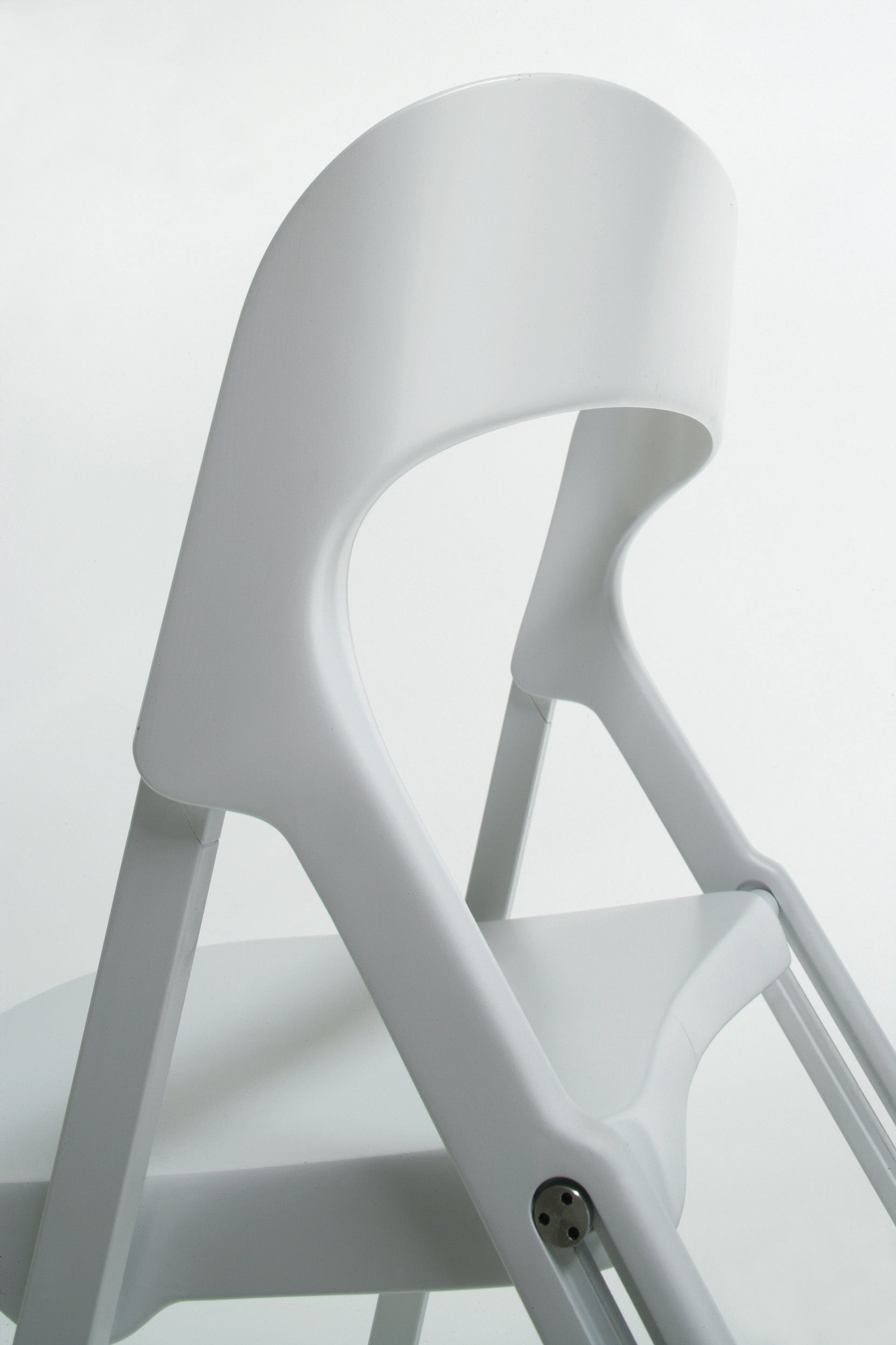 Casamania Bek Folding Chair - Lightweight Portable Indoor Outdoor Chair for Home, Camping, Picnics & Events