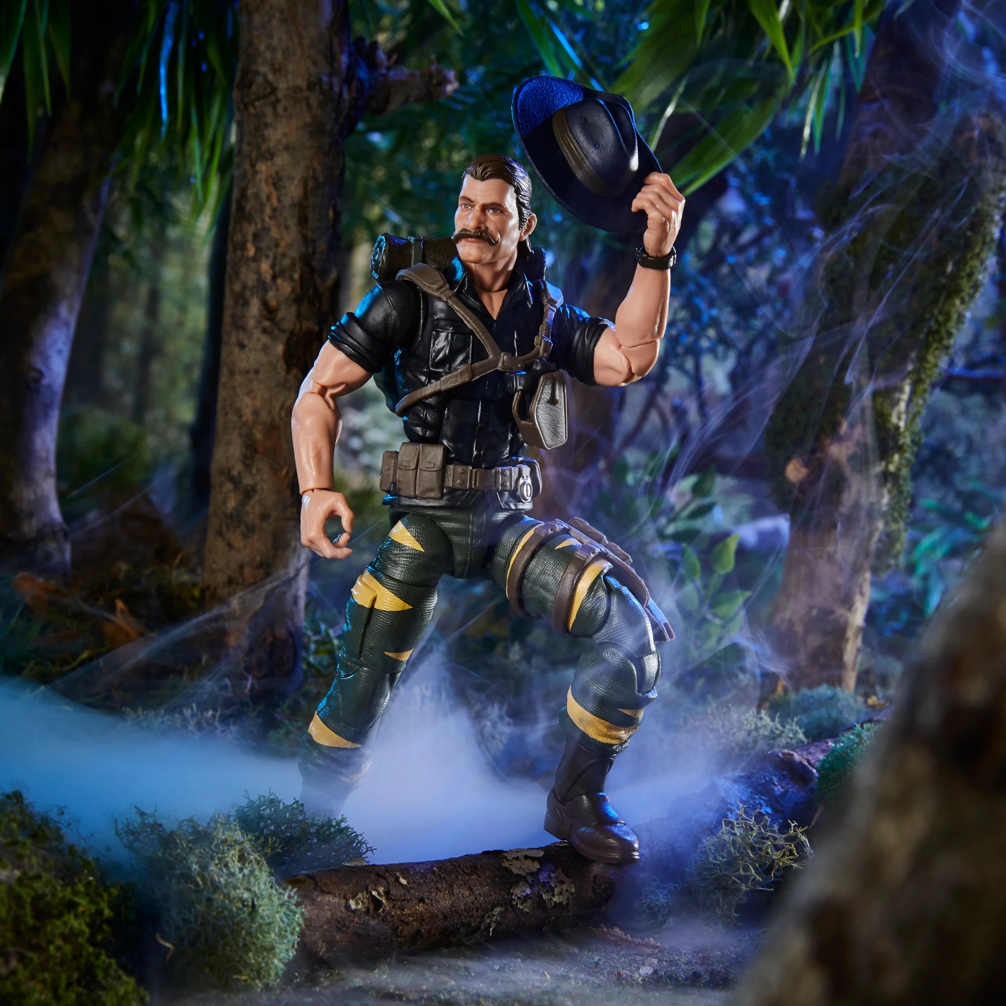 G.I. Joe Classified Series Tiger Force Recondo Action Figure - Collectible Military Toy for Display & Play | Perfect for Fans, Collectors & Kids Battles