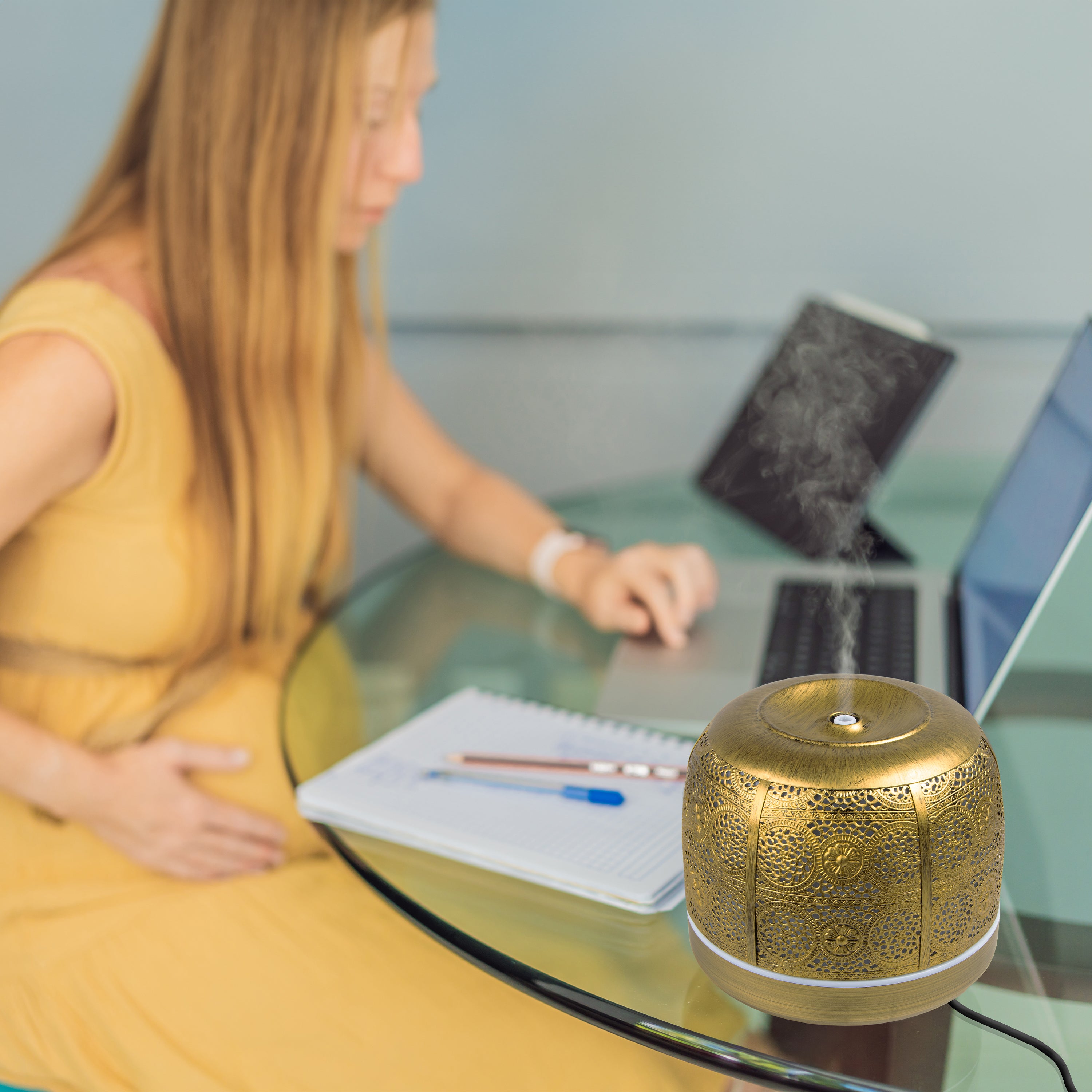 Duronic AD43 500ml Aromatherapy Essential Oil Diffuser with 7 Color LED Lights - Electric Ultrasonic Humidifier for Home, Office, Bedroom & Spa - Perfect for Relaxation, Sleep & Stress Relief