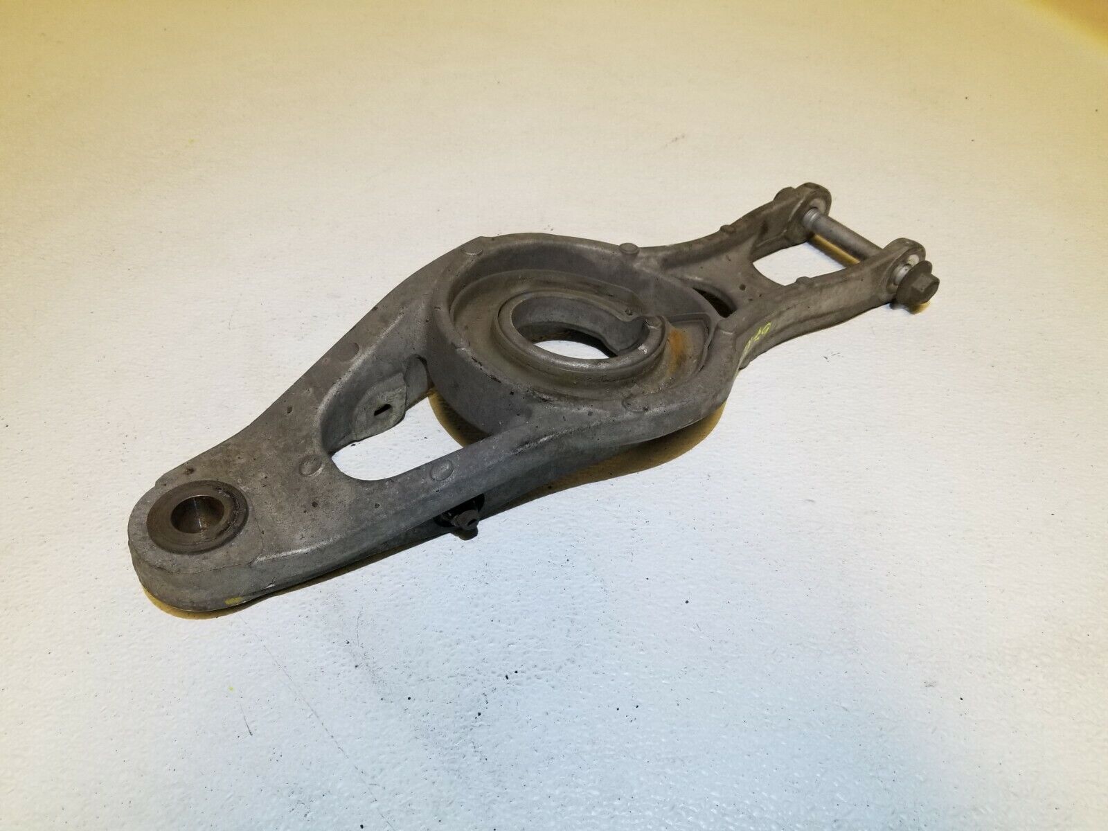 2005-2008 Acura RL Rear Lower Control Arm Left Driver Side Replacement Part - OEM Quality Suspension Component for Smooth Ride & Handling