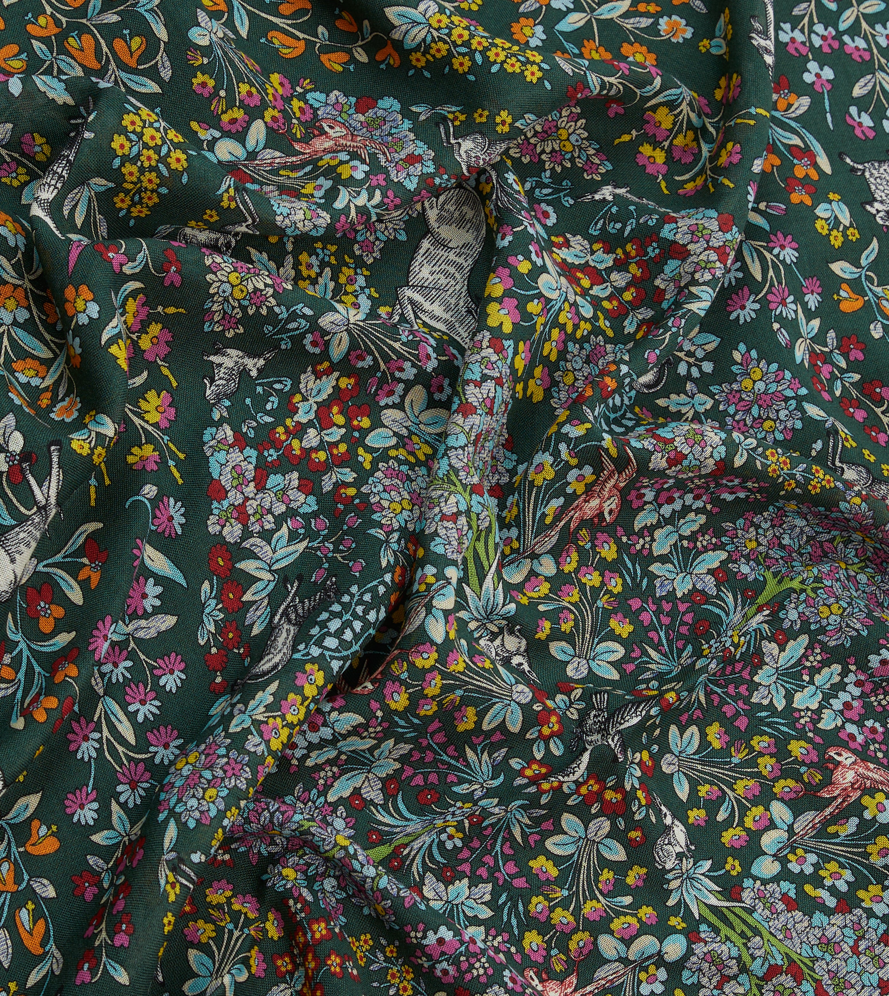 Stylish Green Forest Animals Print Wool Silk Scarf - Soft & Warm Winter Fashion Accessory for Women - Perfect for Outdoor Activities, Travel & Gift Giving