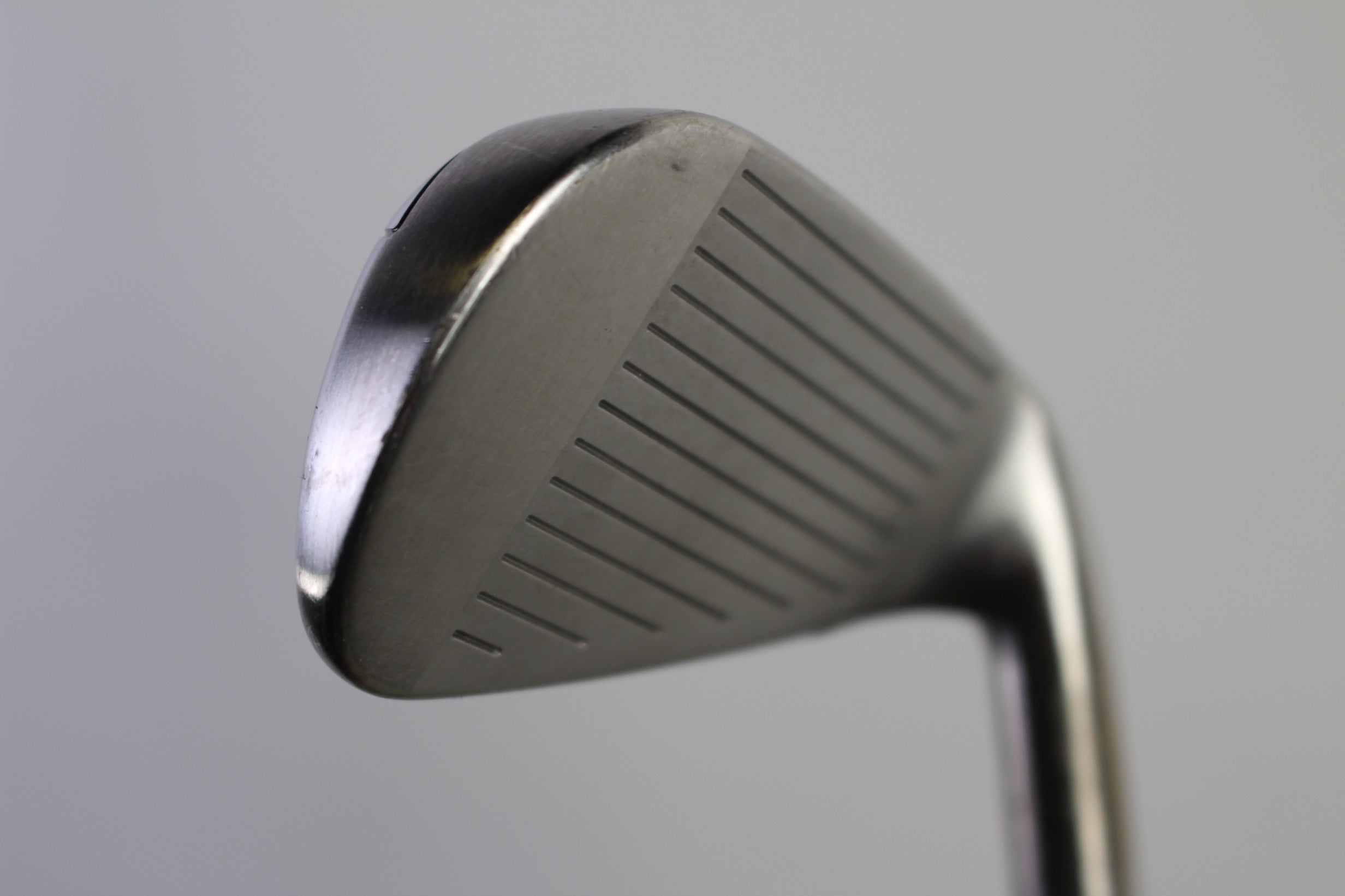 Used Callaway RAZR X Tour 6 Iron Left Handed Stiff Flex Golf Club - Perfect for Left-Handed Golfers & Driving Range Practice