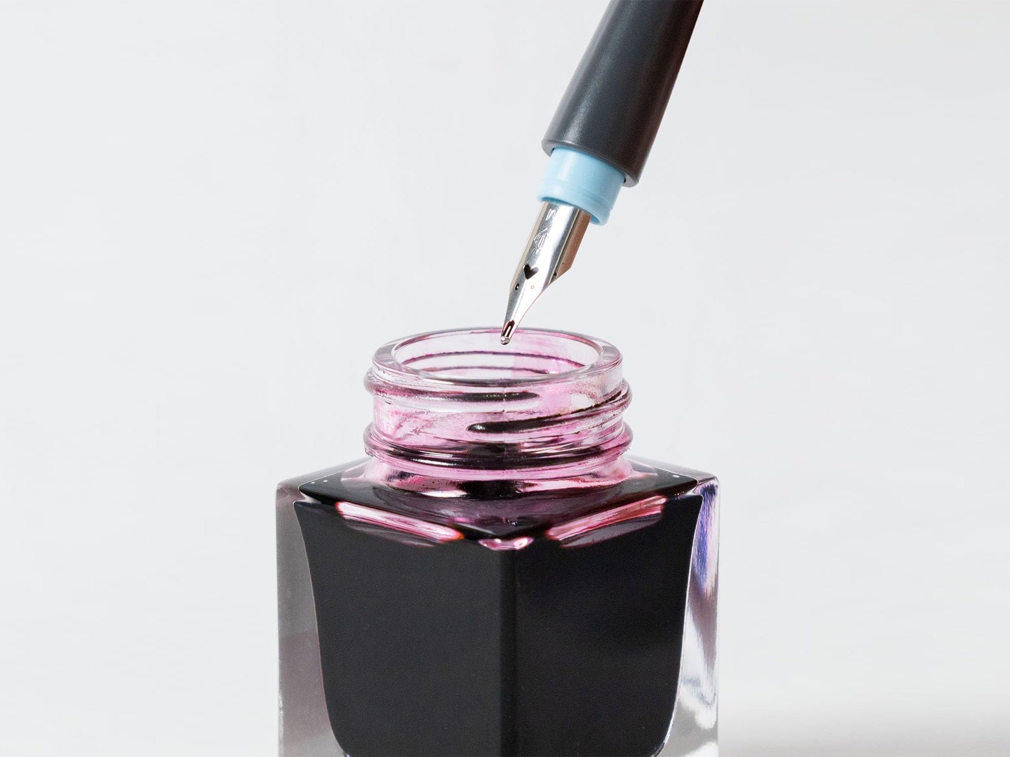 Sailor Hocoro Dip Pen - Medium Nib Fountain Pen for Calligraphy, Drawing & Lettering - Perfect for Artists, Beginners & Handwriting Enthusiasts