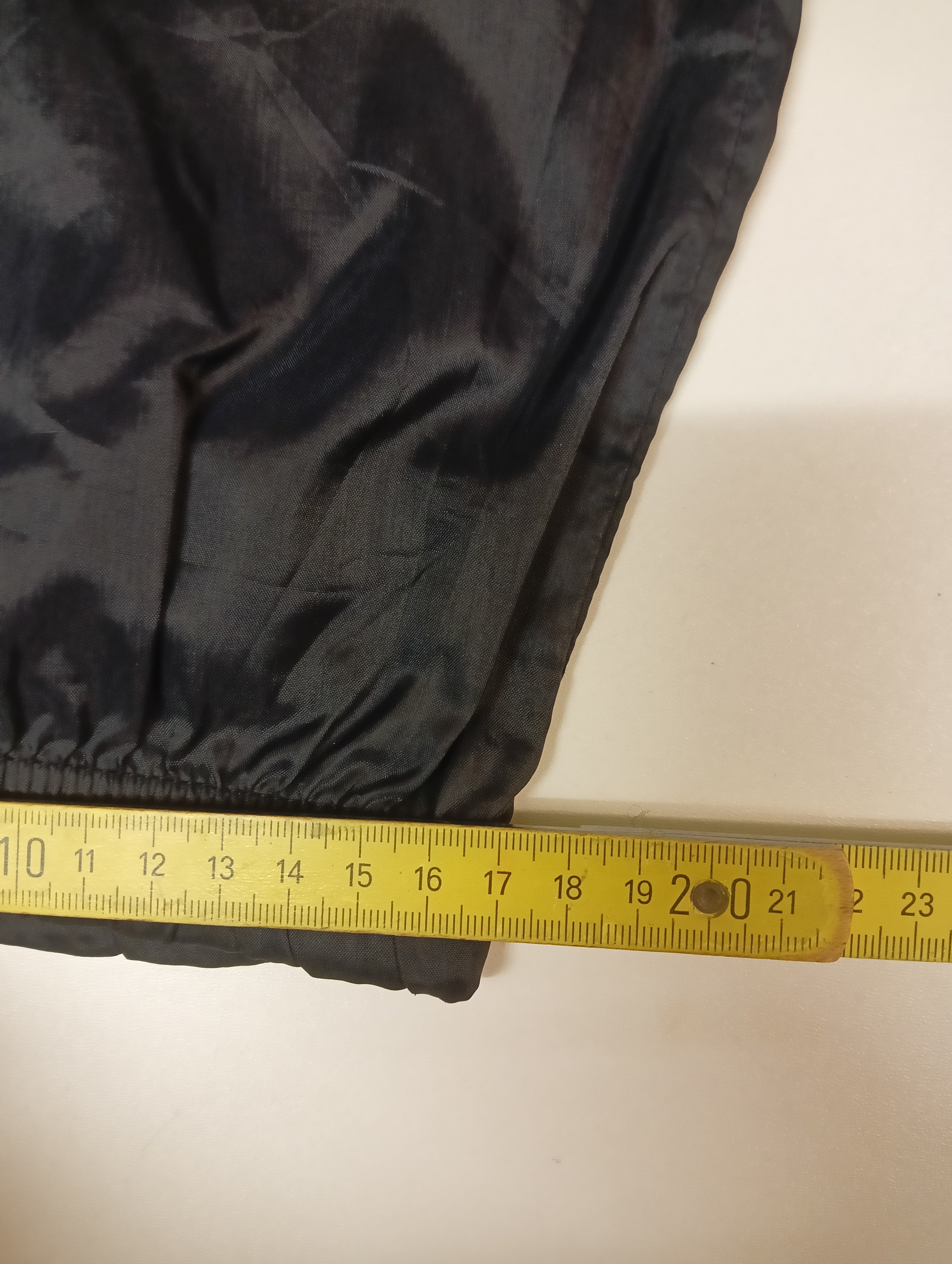 Vintage Reebok Classic Track Pants Men's XL (Fits Like L) - 90s Retro Athletic Joggers for Running, Gym & Casual Wear
