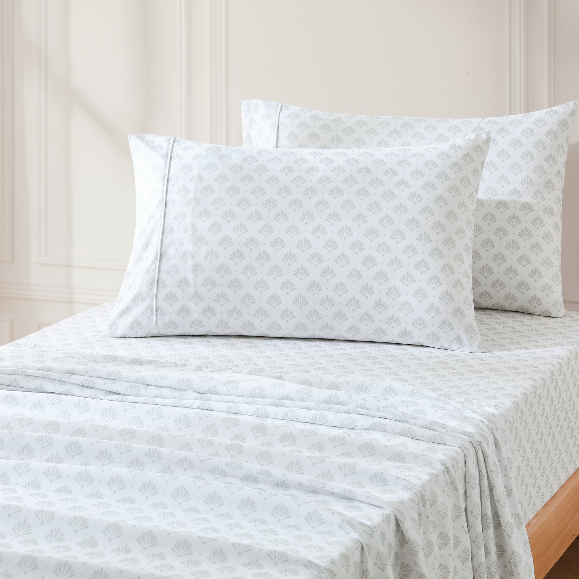 Premium Scallop Edge Fan Pattern Bed Sheet Set - Queen Size, 100% Cotton, Breathable & Soft for Ultimate Comfort - Perfect for Master Bedrooms, Guest Rooms & Cozy Home Decor